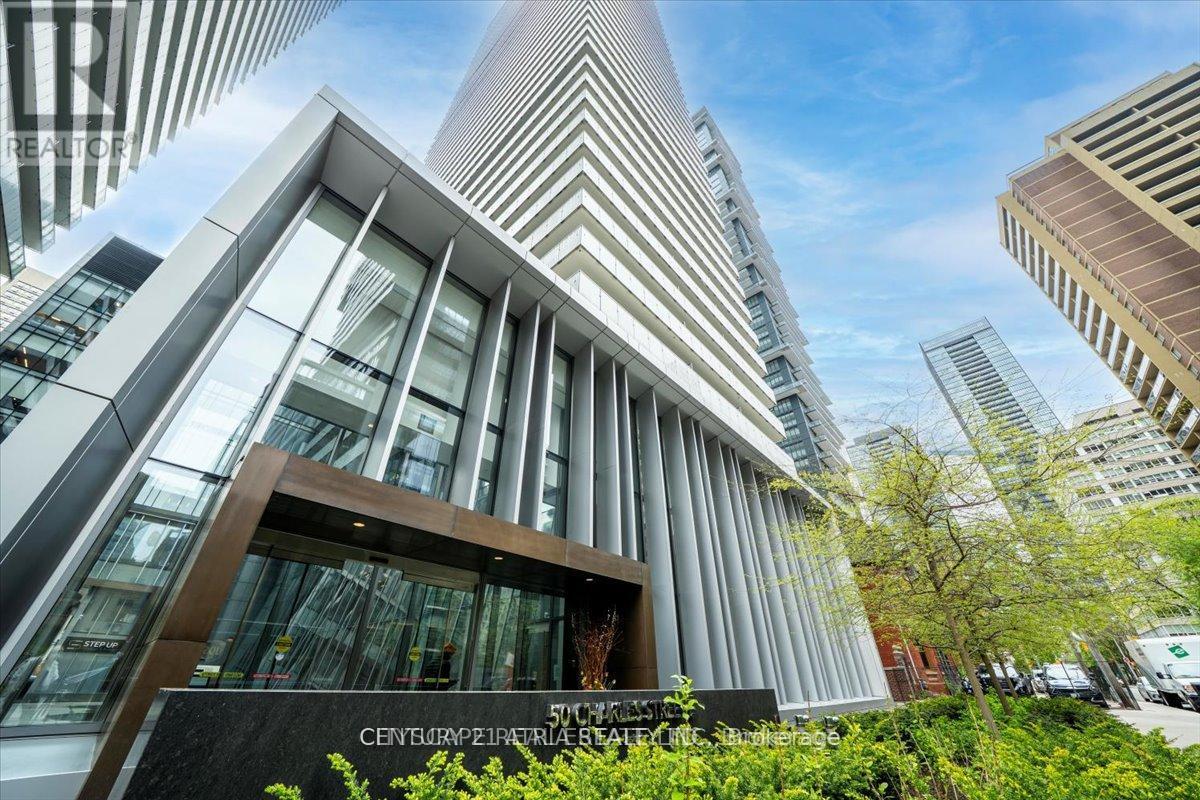 1 Bedroom Condo at 50 Charles, Toronto For sale