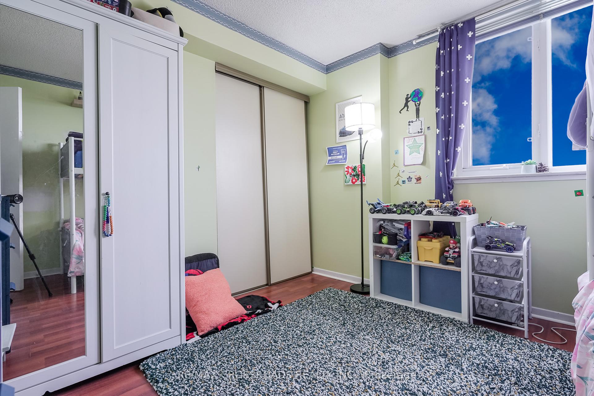 3 Bedrooms Condo at 15 Sewells, Toronto For sale