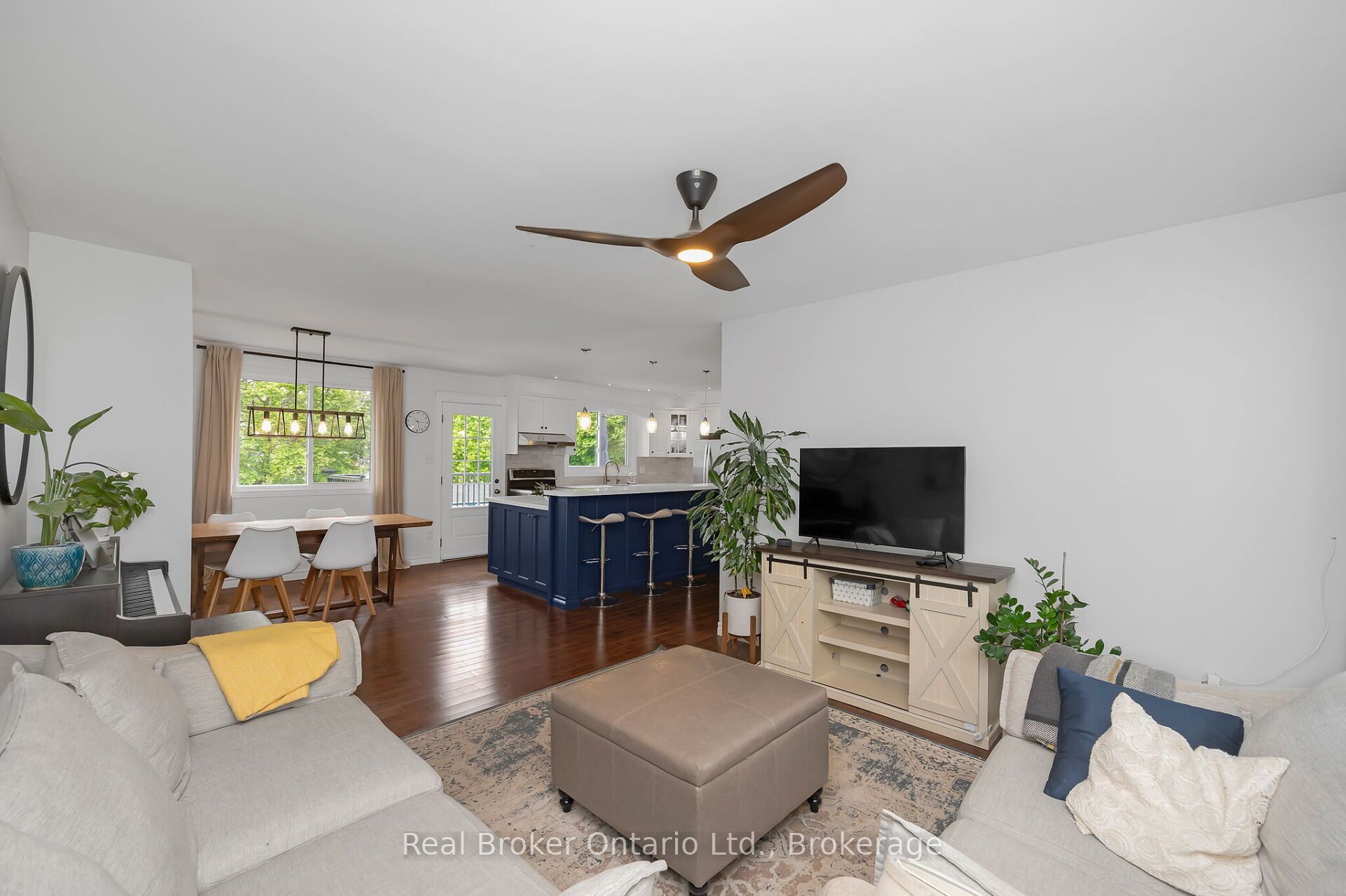 615 Sheraton Road