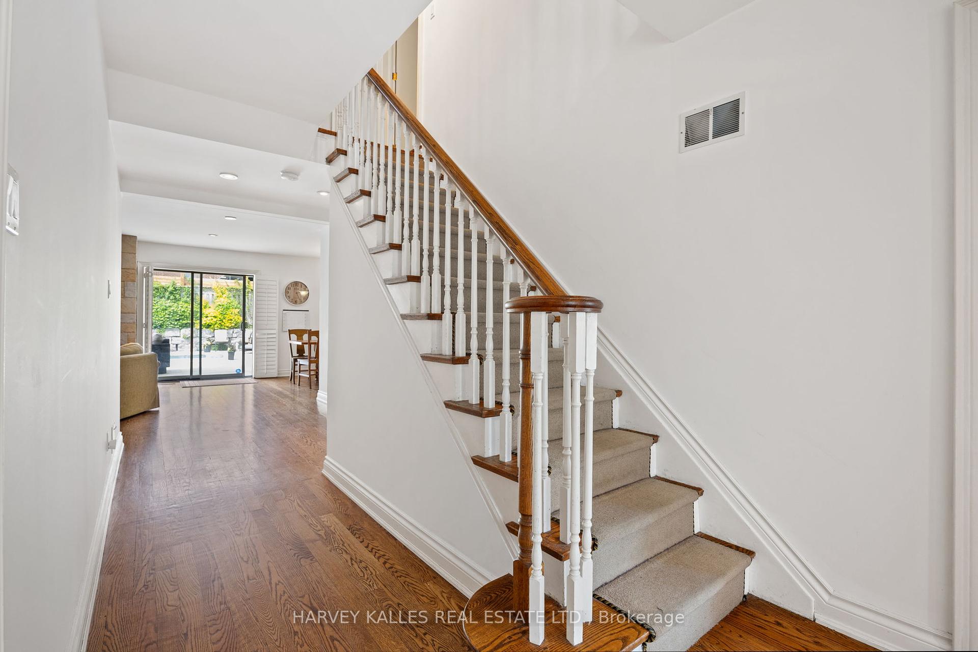 26 Forest Ridge Drive