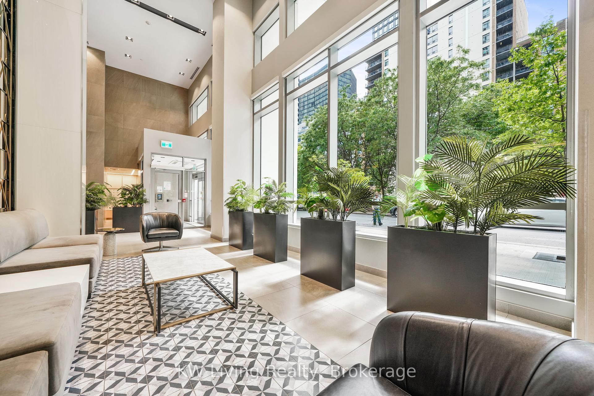 2 Bedrooms Condo at 77 Mutual,  Toronto For sale