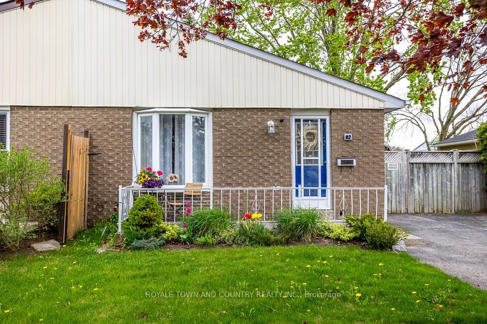 82 Orchard Park Road