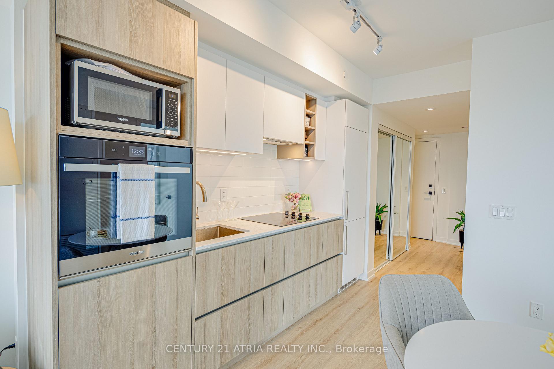 1 Bedroom Condo at 319 Jarvis,  Toronto For sale