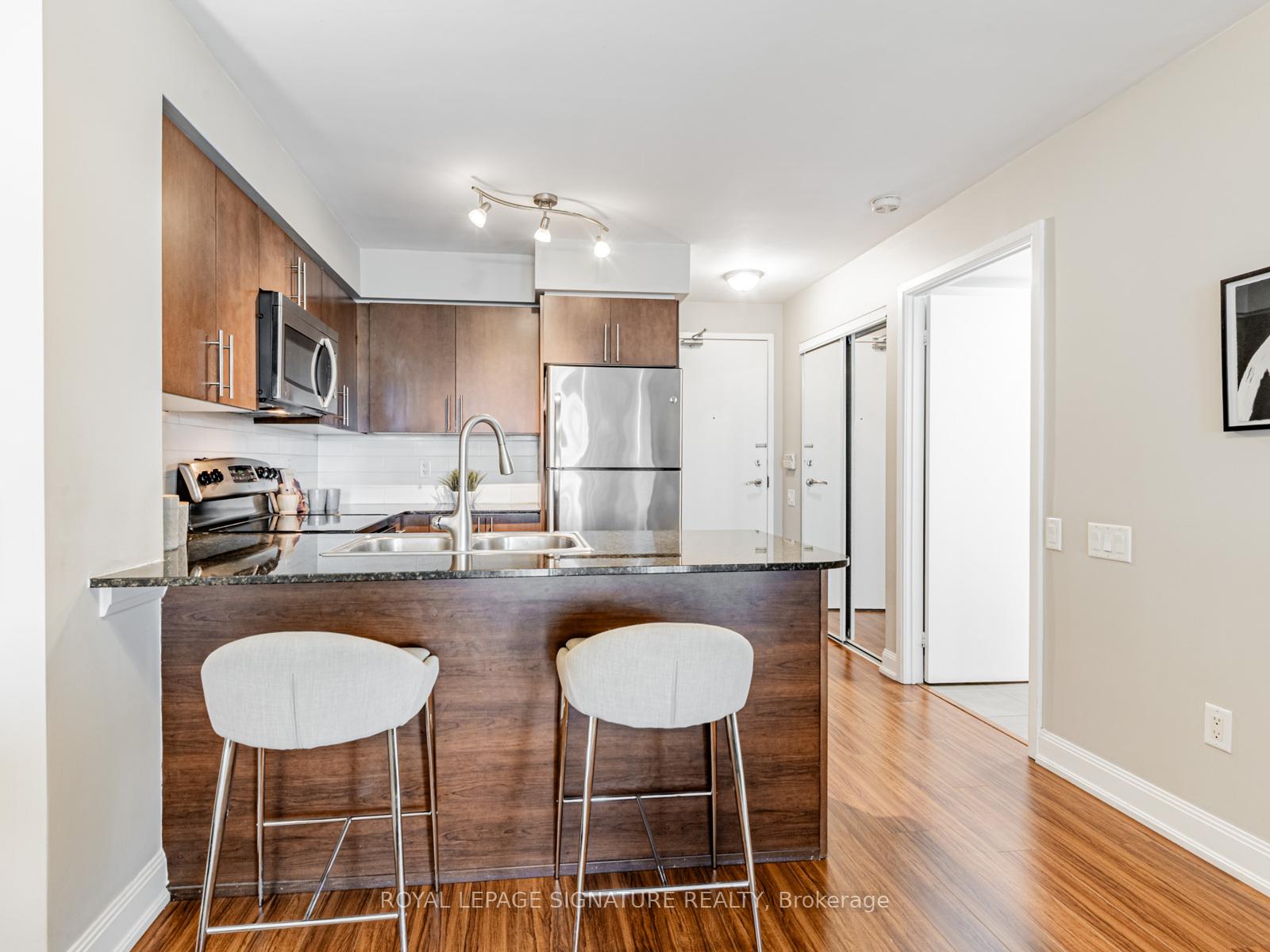 2 Bedrooms Condo at 2191 Yonge, Toronto For sale
