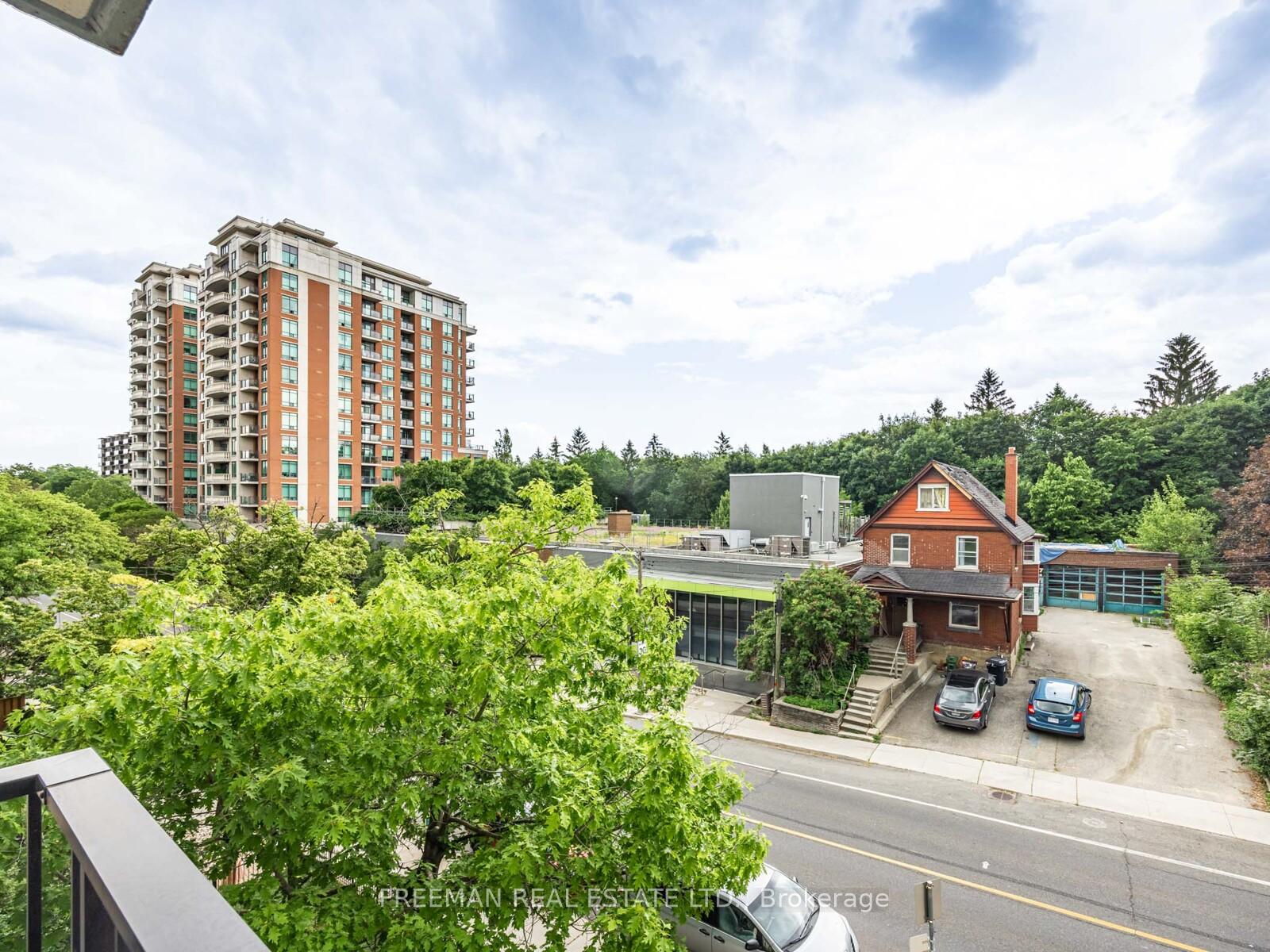 2 Bedrooms Condo at 260 Merton, Toronto For sale