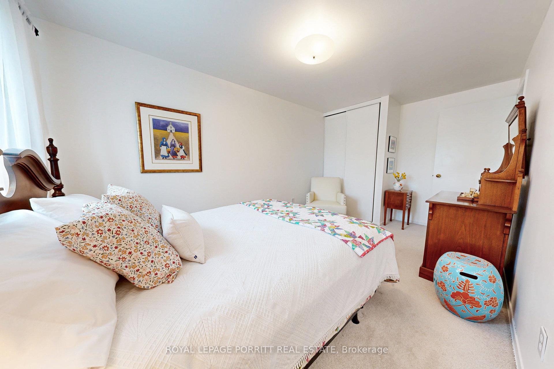 3 Bedrooms Condo at 3395 Cliff, Mississauga For sale