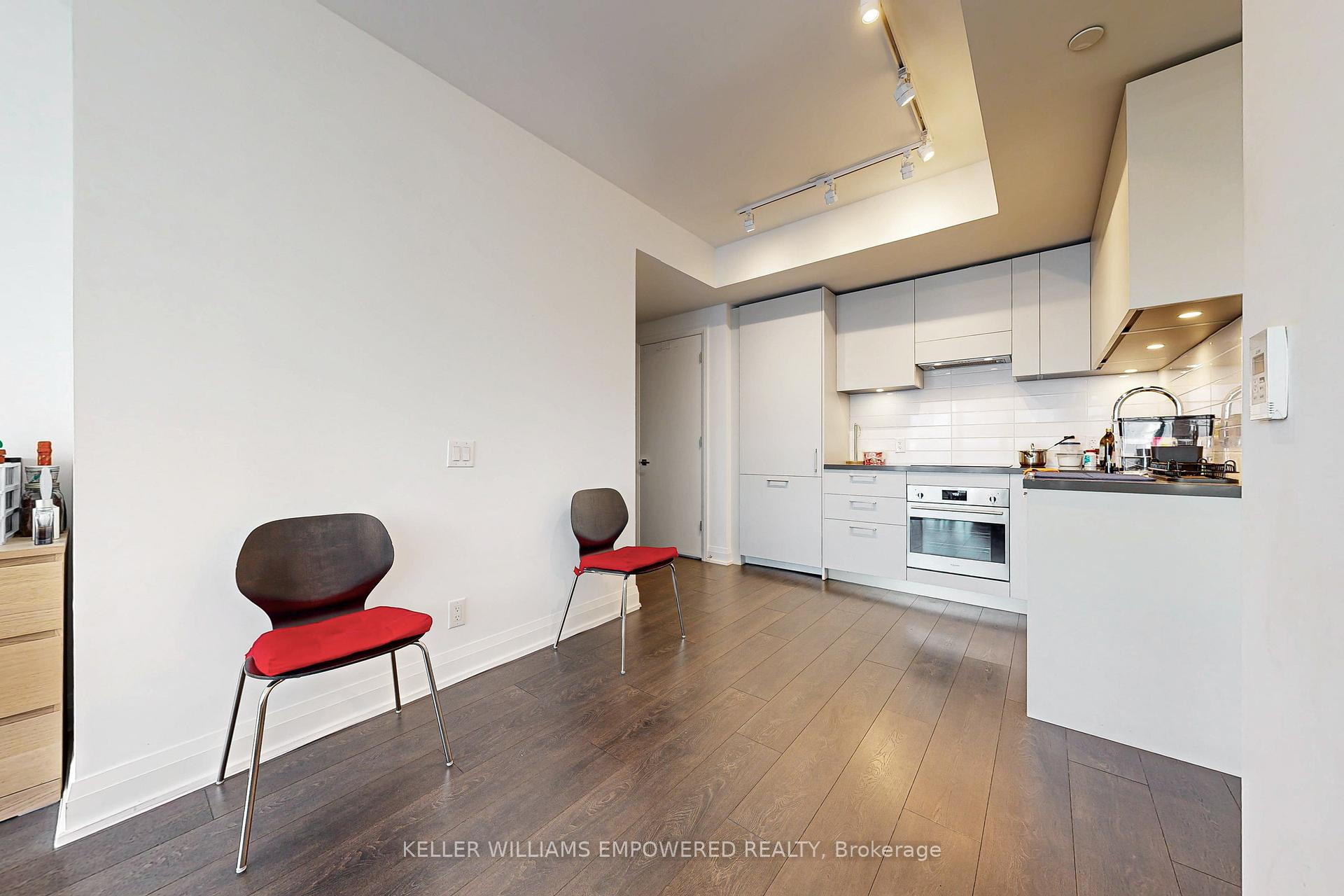 1 Bedroom Condo at 33 Frederick Todd, Toronto For sale