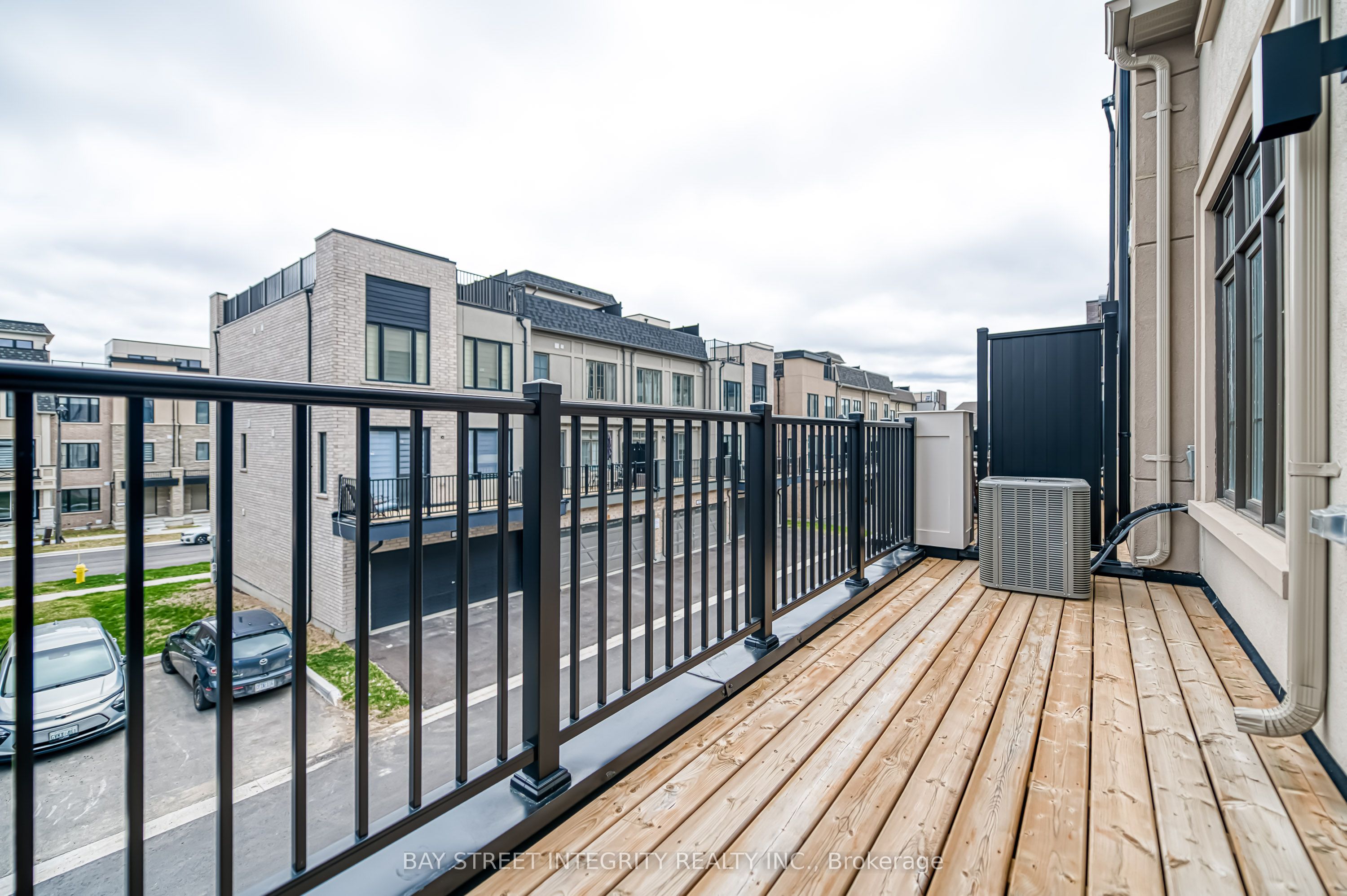 94 Guardhouse Crescent