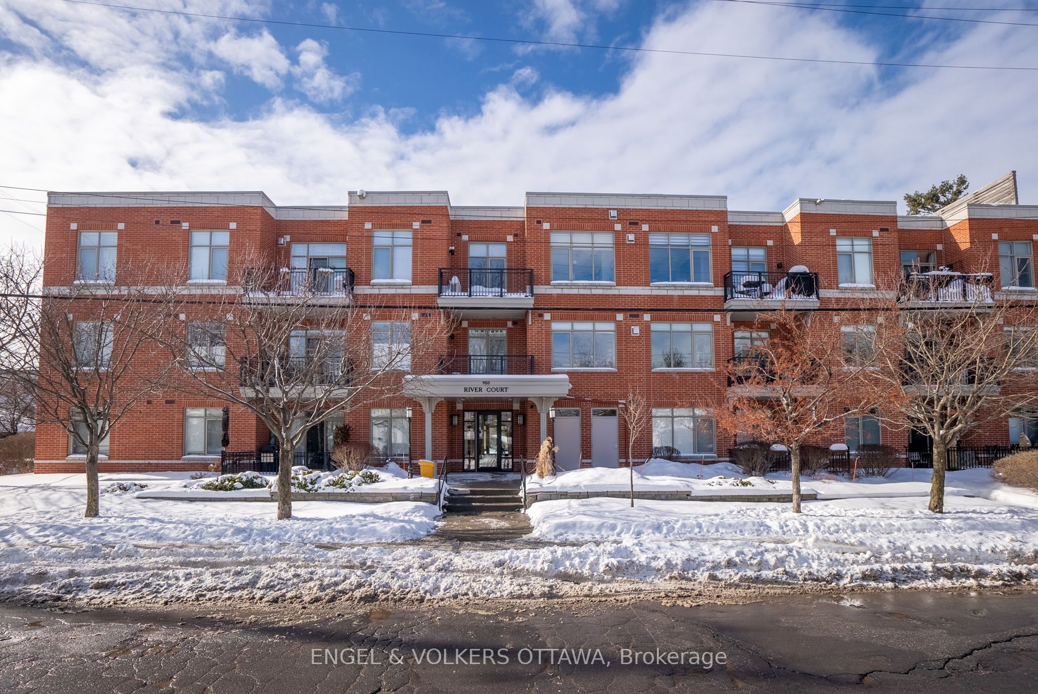 #111 - 950 Marguerite Avenue, OverbrookCastleheightsandArea, ON K1K 3T8