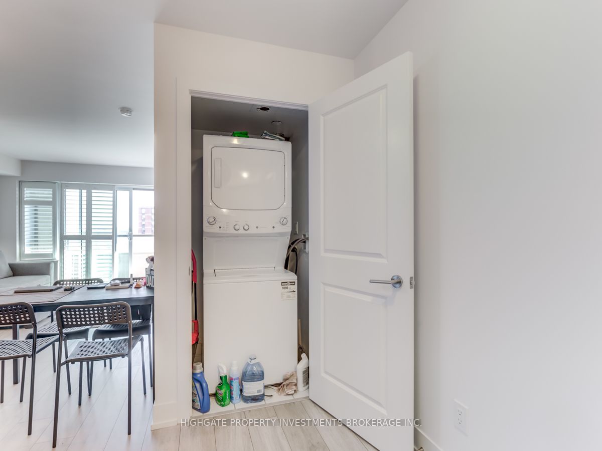 1215 Bayly Street, #1306