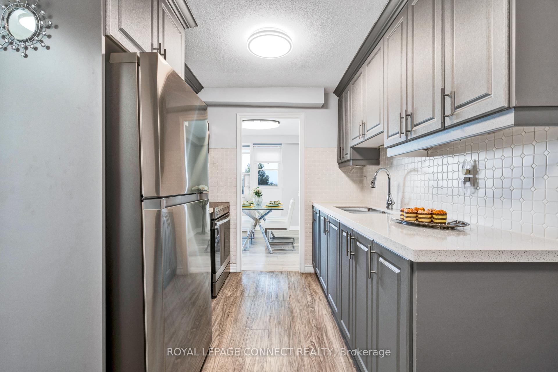 2 Bedrooms Condo at 270 Palmdale,  Toronto For sale