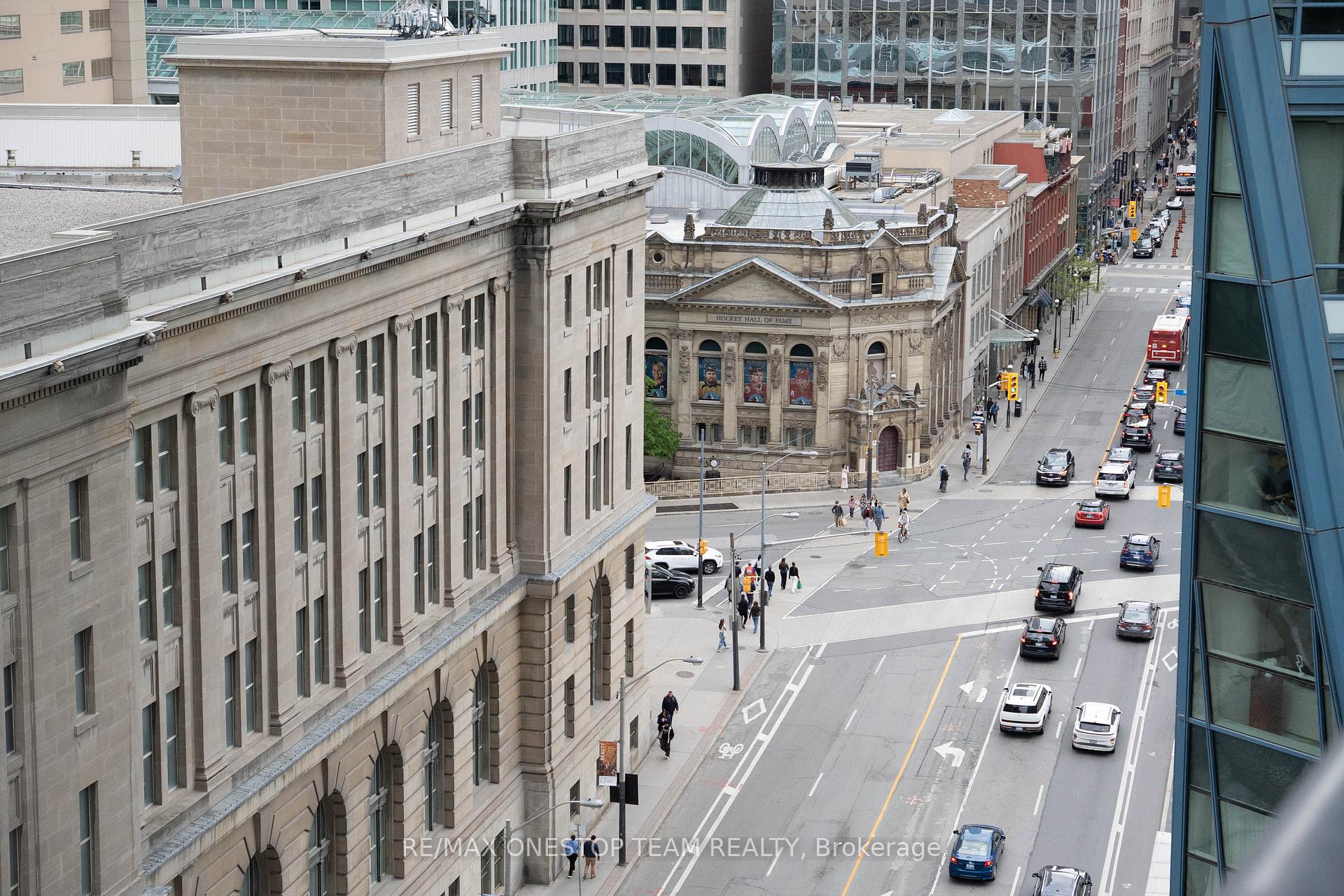2 Bedrooms Co-op at 1 The Esplanade, Toronto For sale