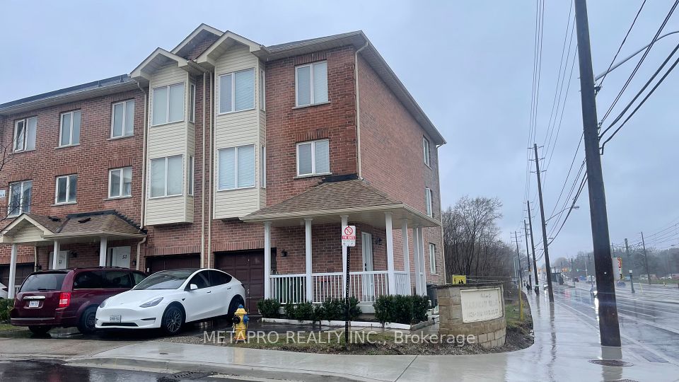 3061 Finch