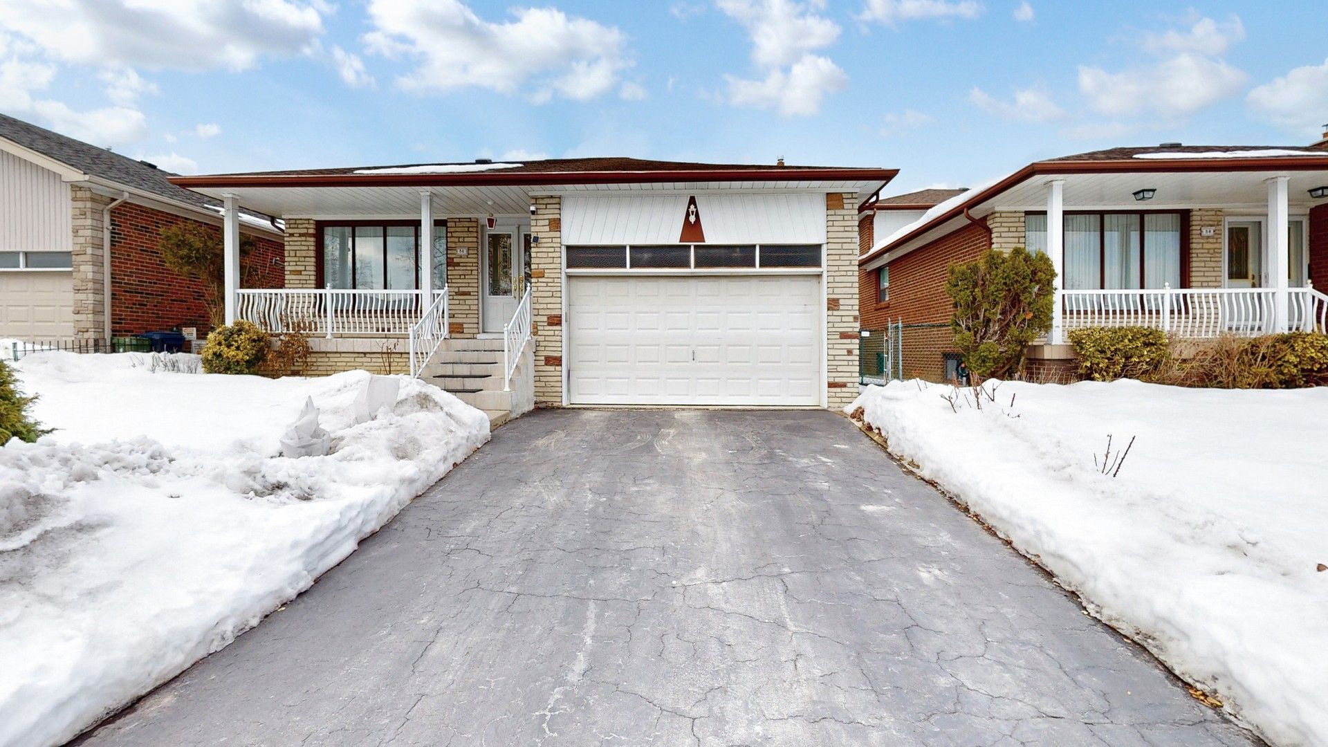56 Bickerton Crescent Toronto C15 Ontario M2J 3T1
