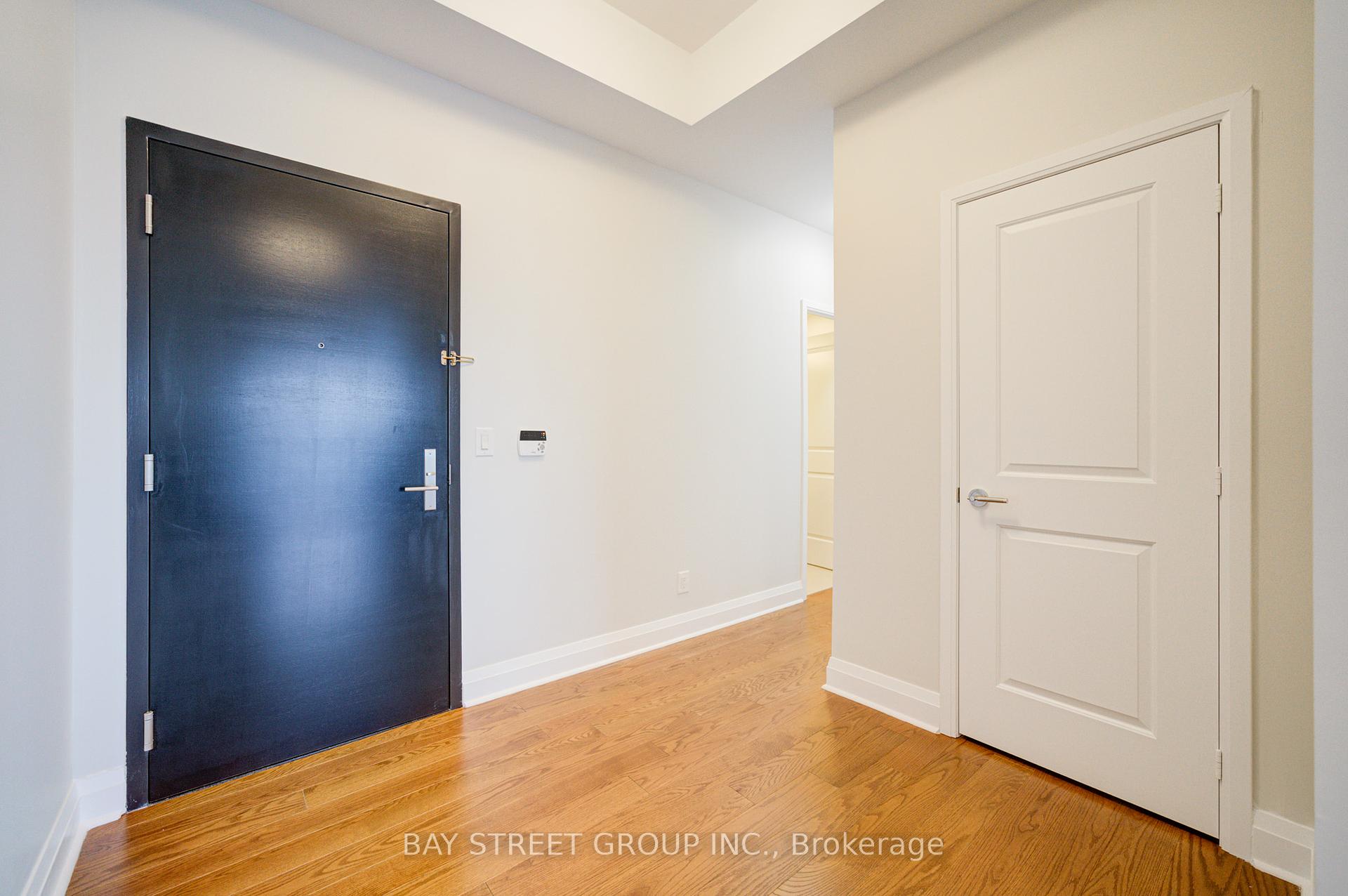 3 Bedrooms Condo at 65 St. Mary, Toronto For sale