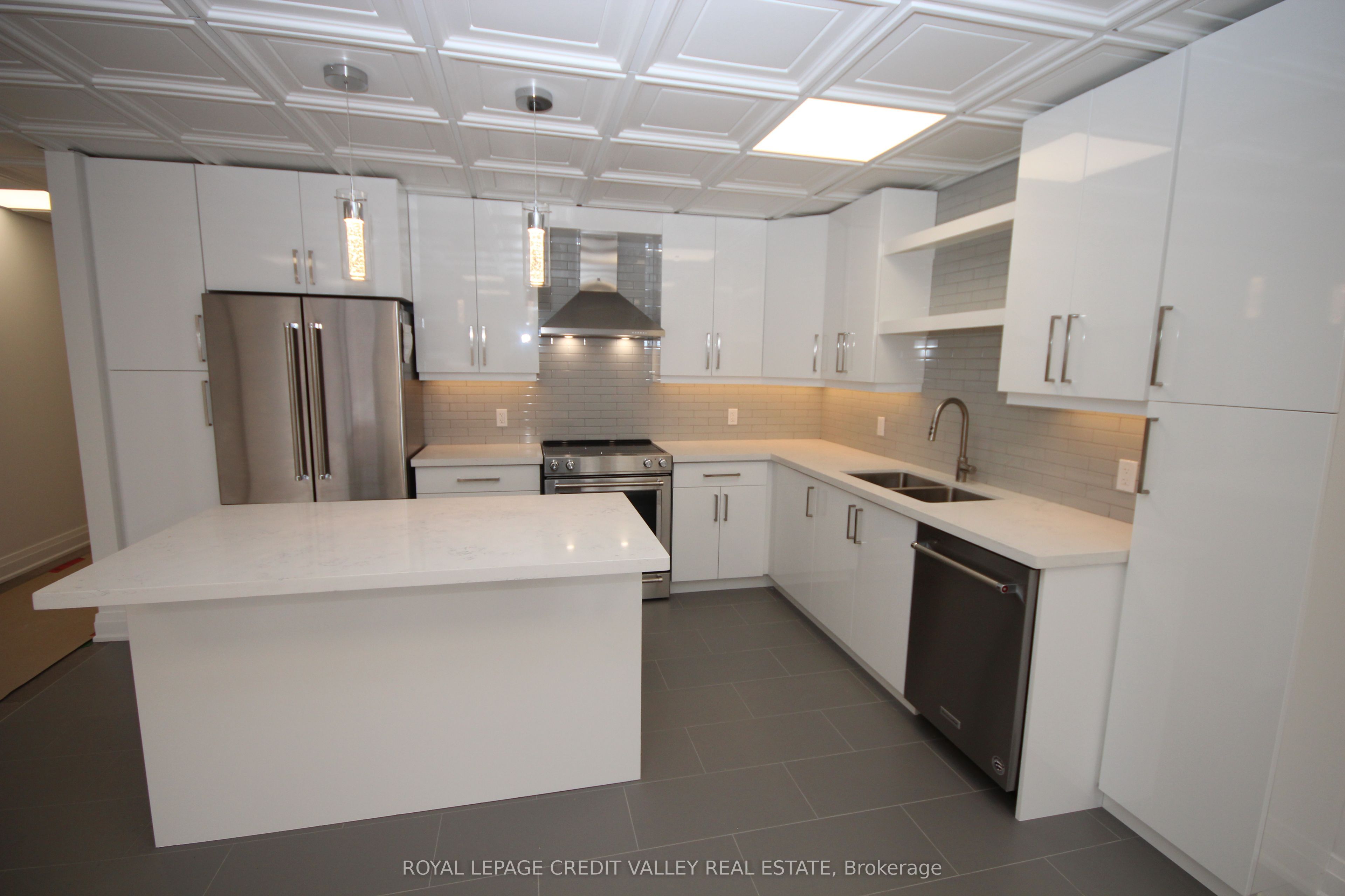 31 Baldwin Street, #Upper