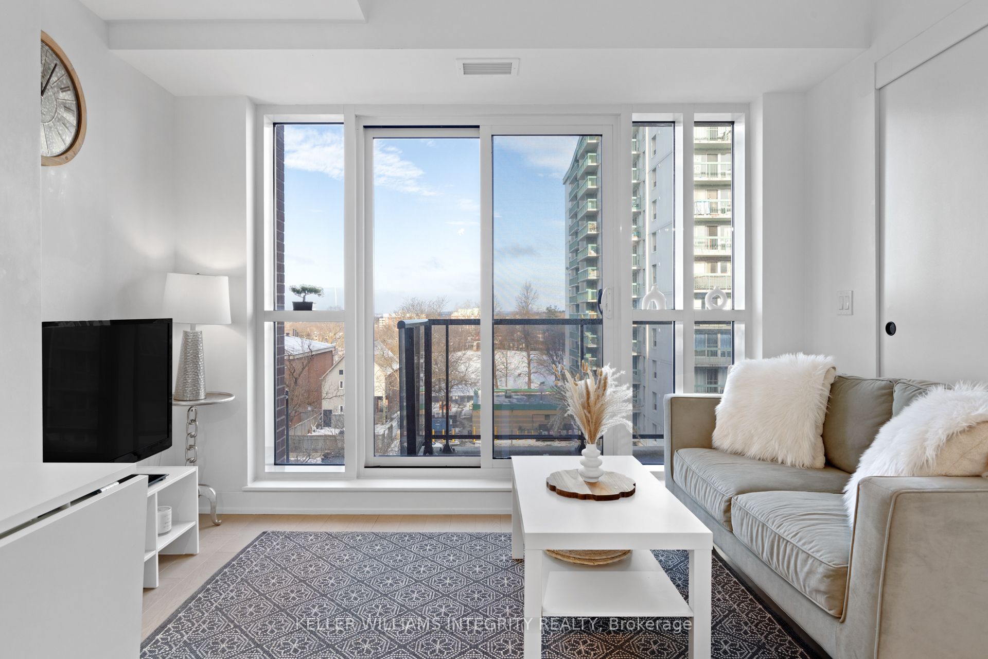 560 Rideau Street, #511