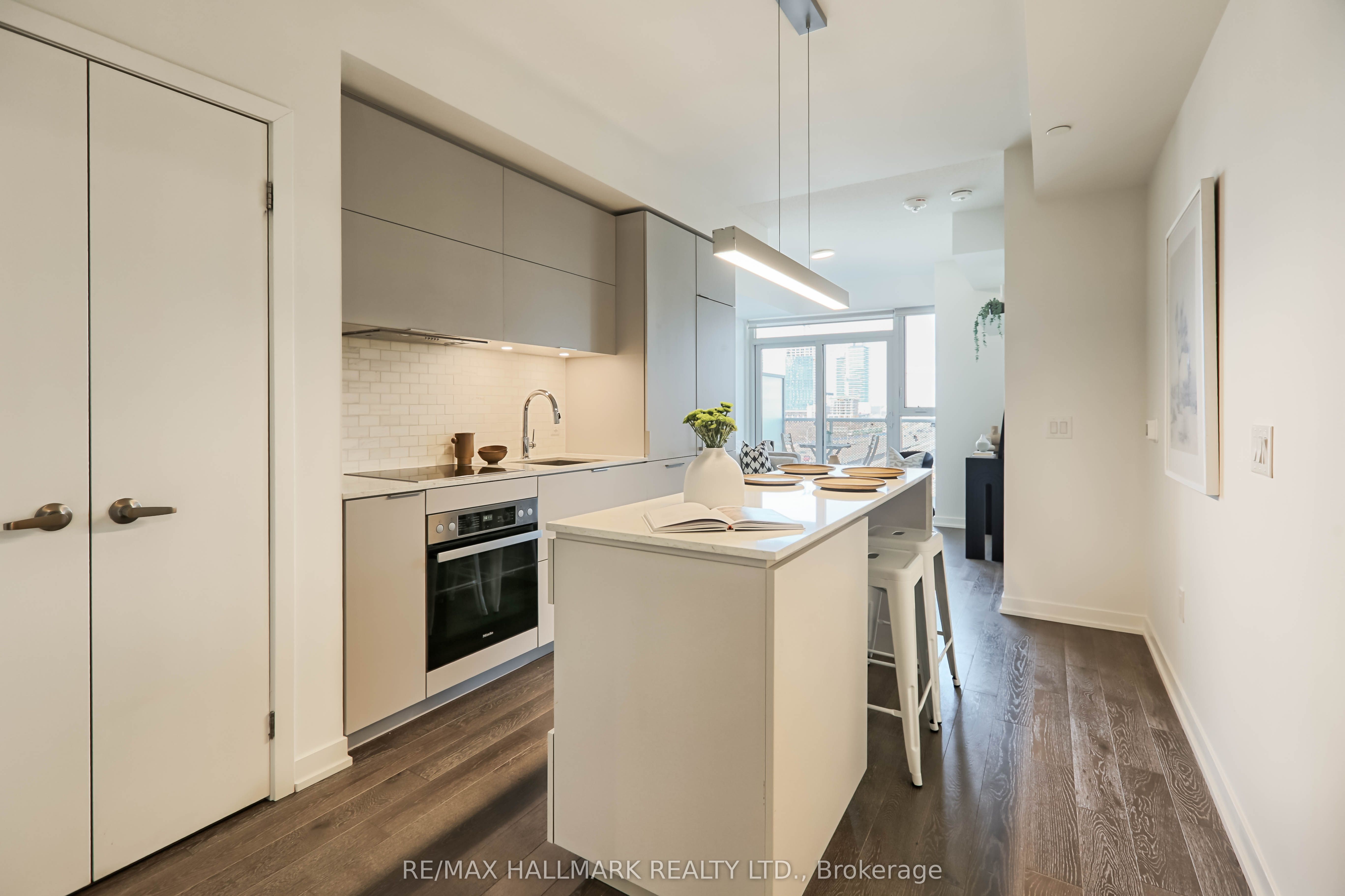 20 Richardson Street, #602