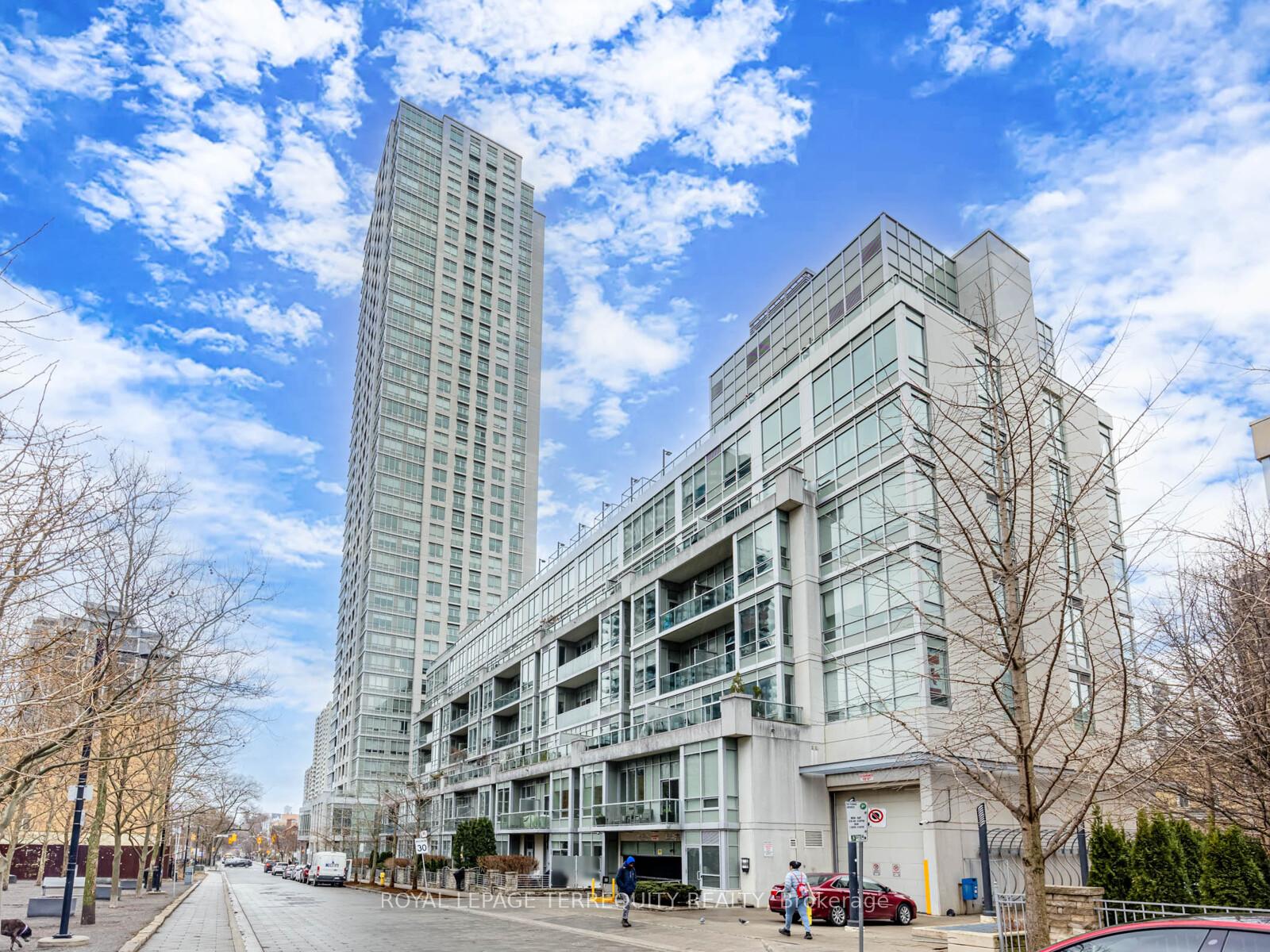 2 Bedrooms Condo at 120 Homewood, Toronto For sale