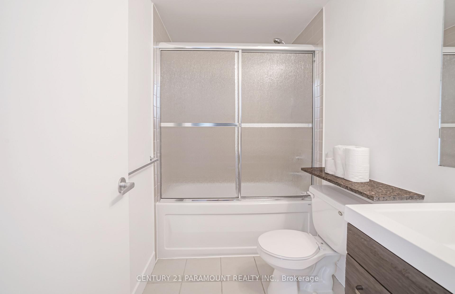 1 Bedroom Condo at 5 Mariner,  Toronto For sale