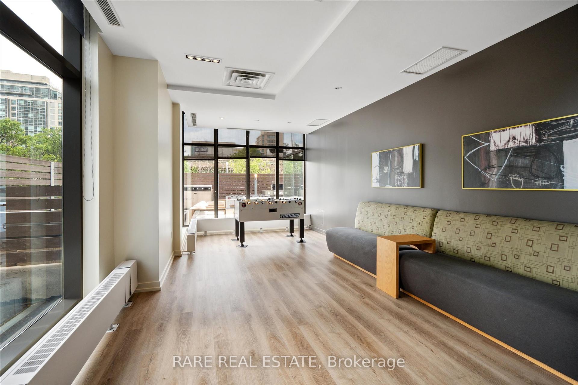 3 Bedrooms Condo at 11 Brunel, Toronto For sale