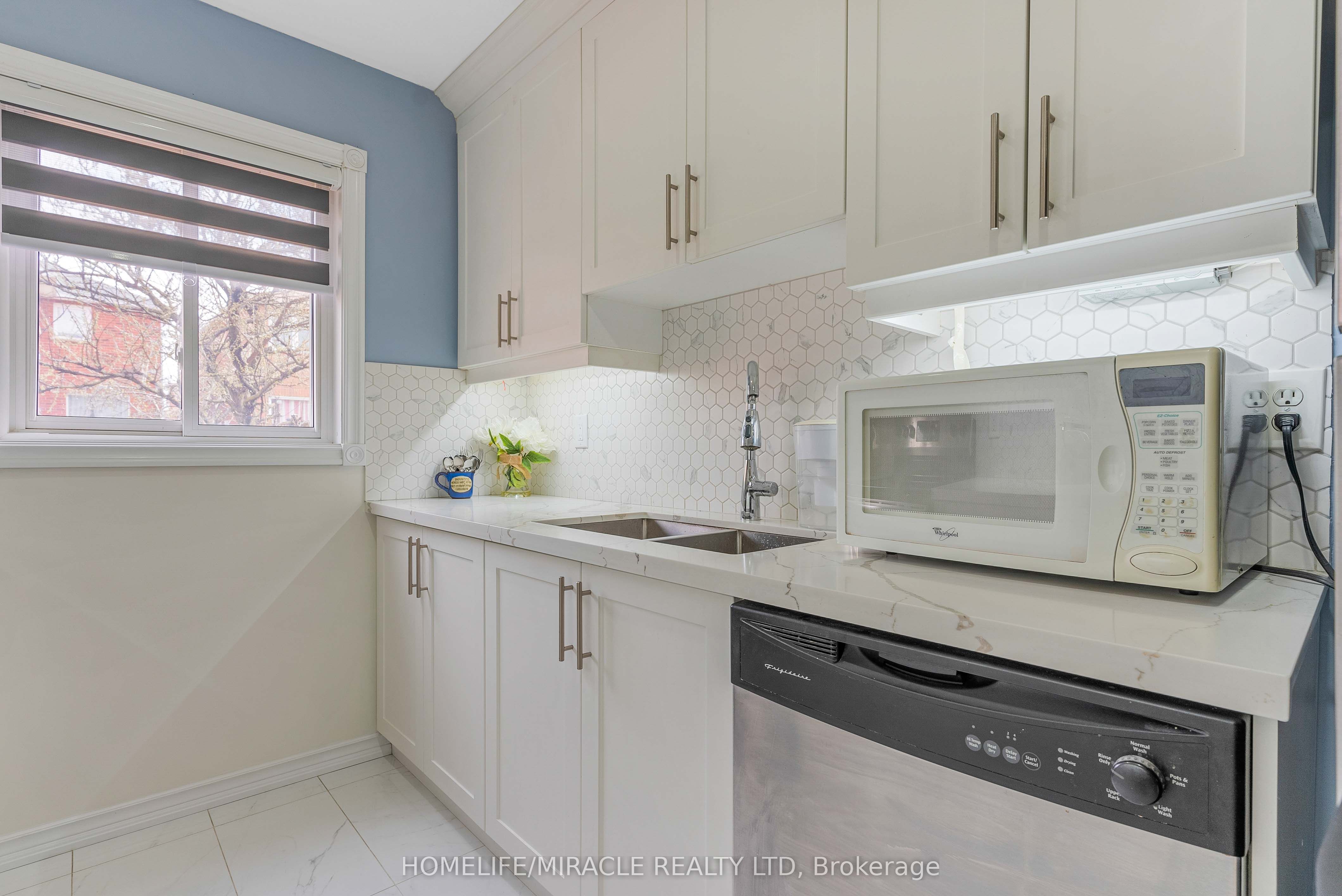 31 Cranberry Crescent, Brampton, ON L6Y 4P7