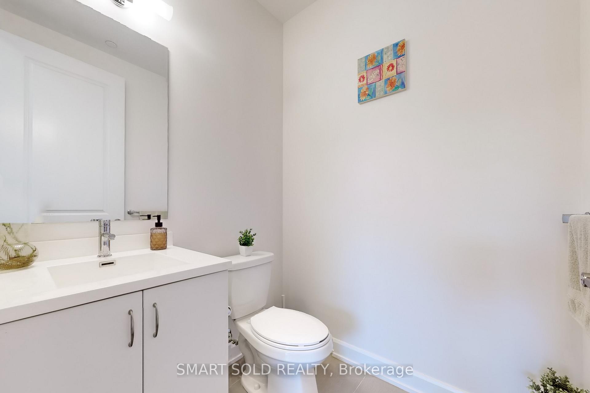 2 Bedrooms Condo at 3200 William Coltson, Oakville For sale