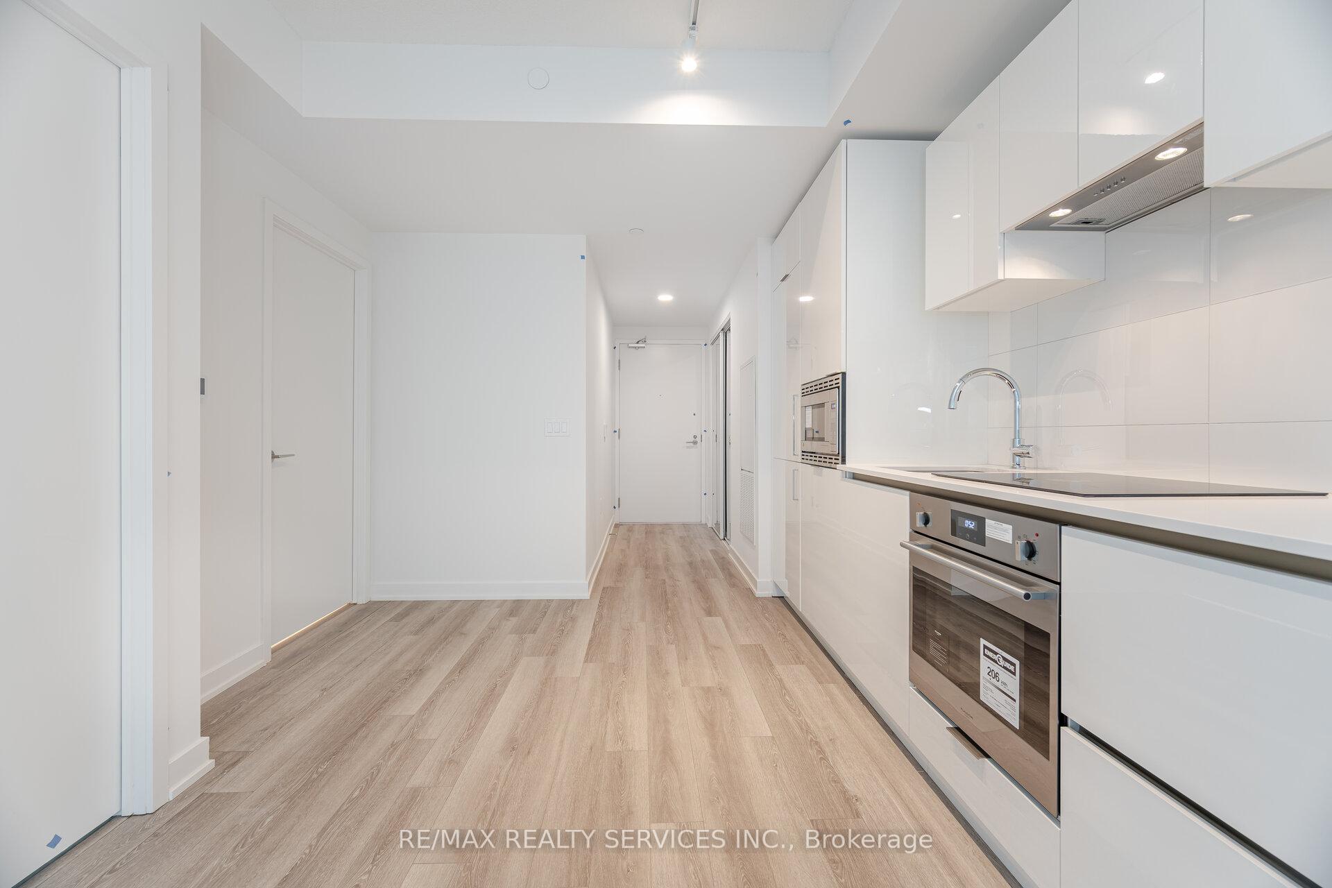1 Bedroom Condo at 230 Simcoe, Toronto For sale