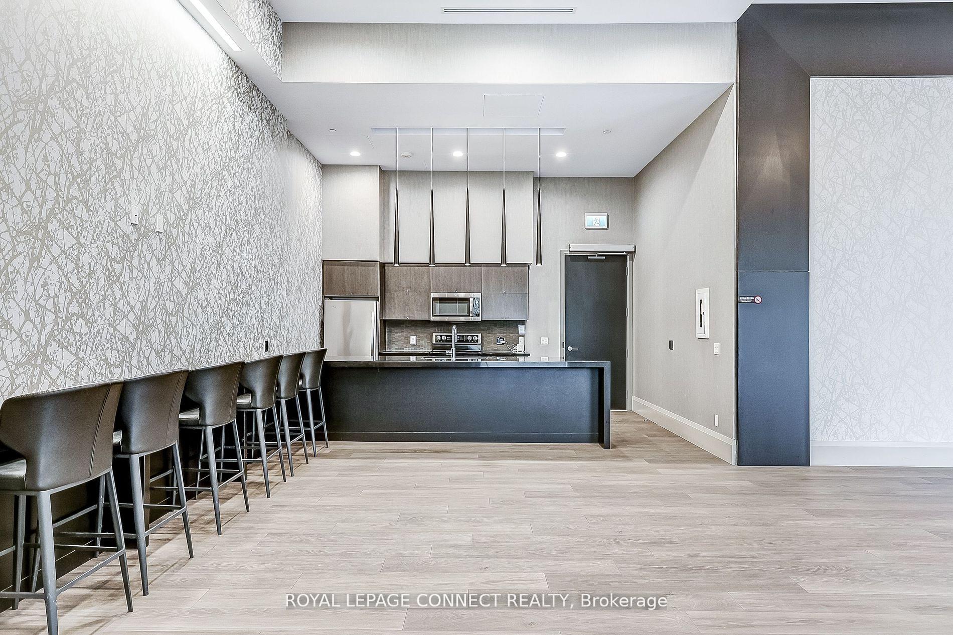1 Bedroom Condo at 8 Trent, Toronto For sale