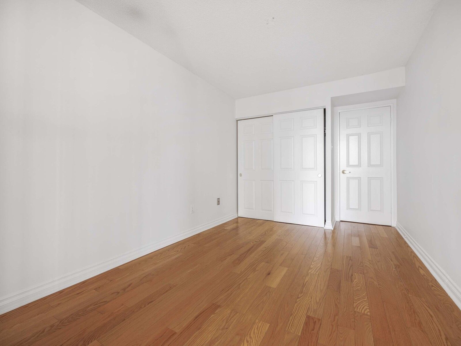 5640 Yonge Street 608