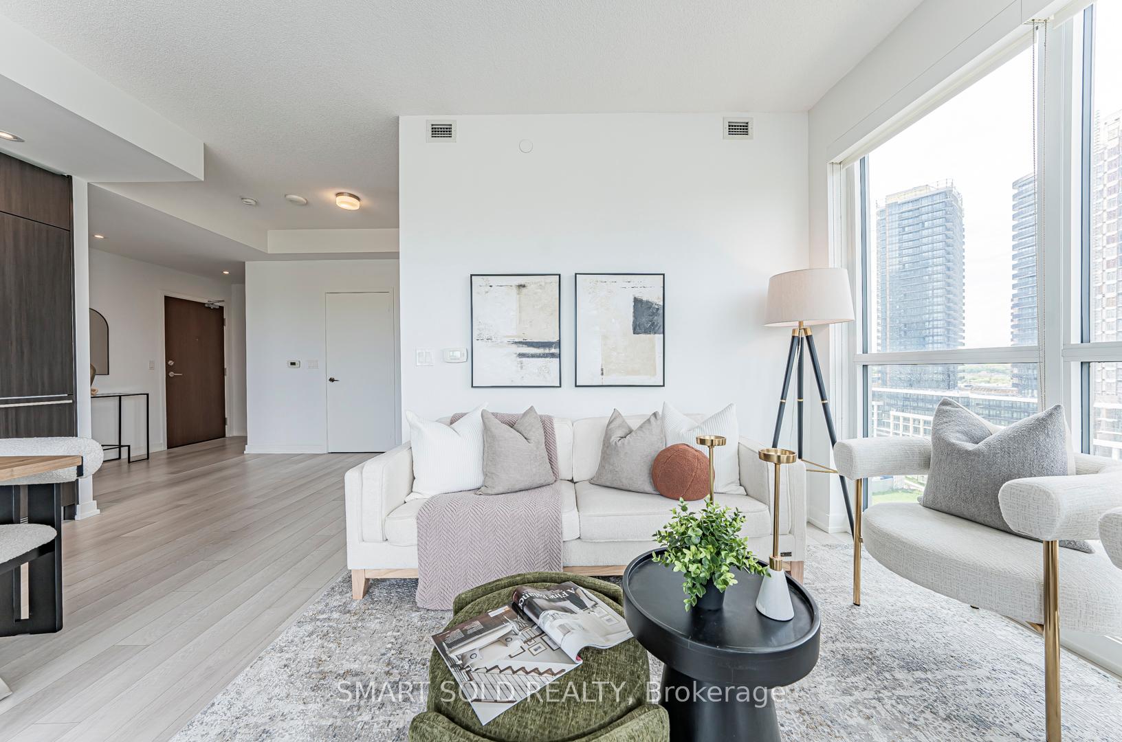 2 Bedrooms Condo at 117 Mcmahon, Toronto For sale
