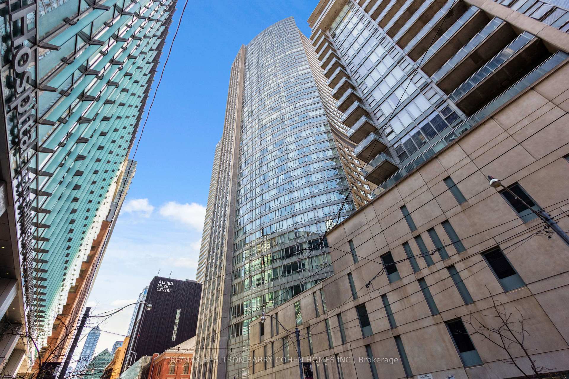 1 Bedroom Condo at 210 Victoria, Toronto For sale