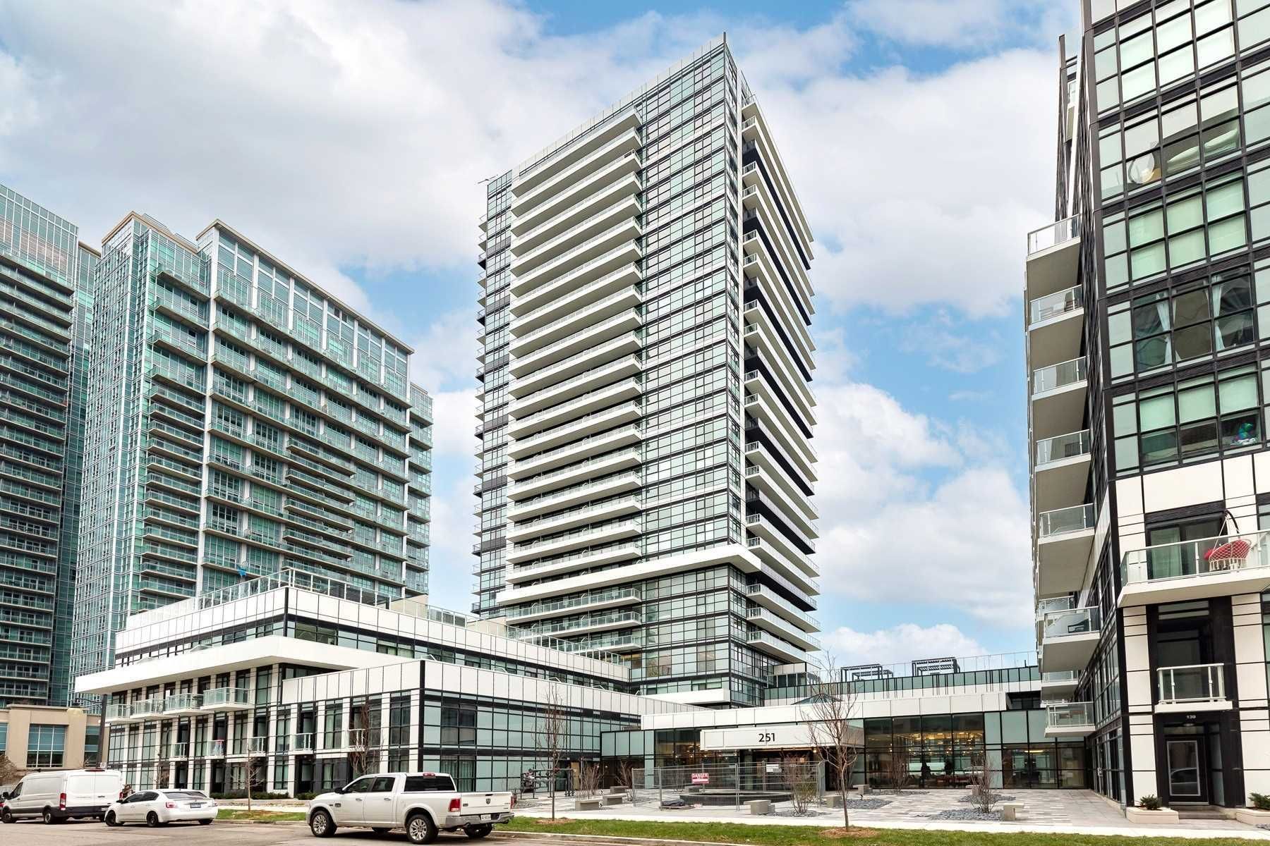251 Manitoba Street 2008