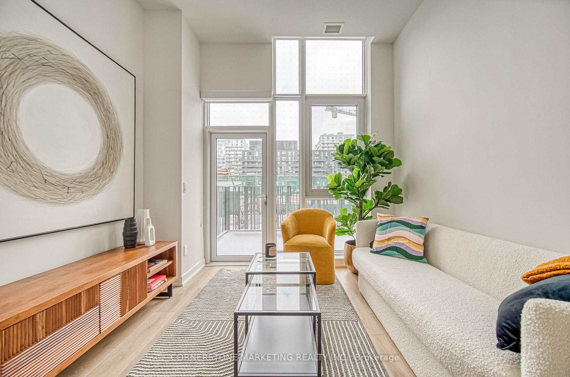 3 Bedrooms Condo at 8 Tippett,  Toronto For sale