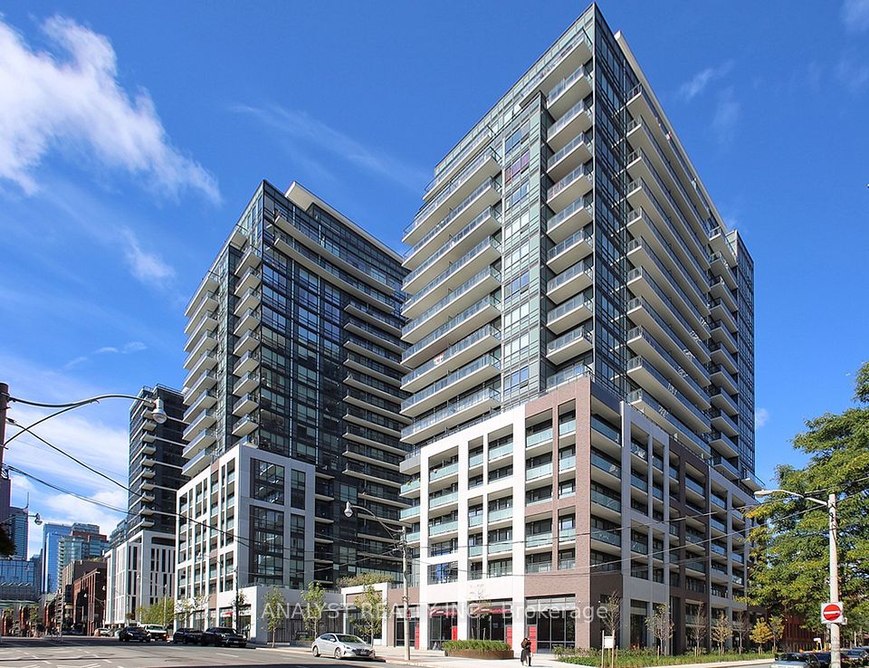 460 Adelaide