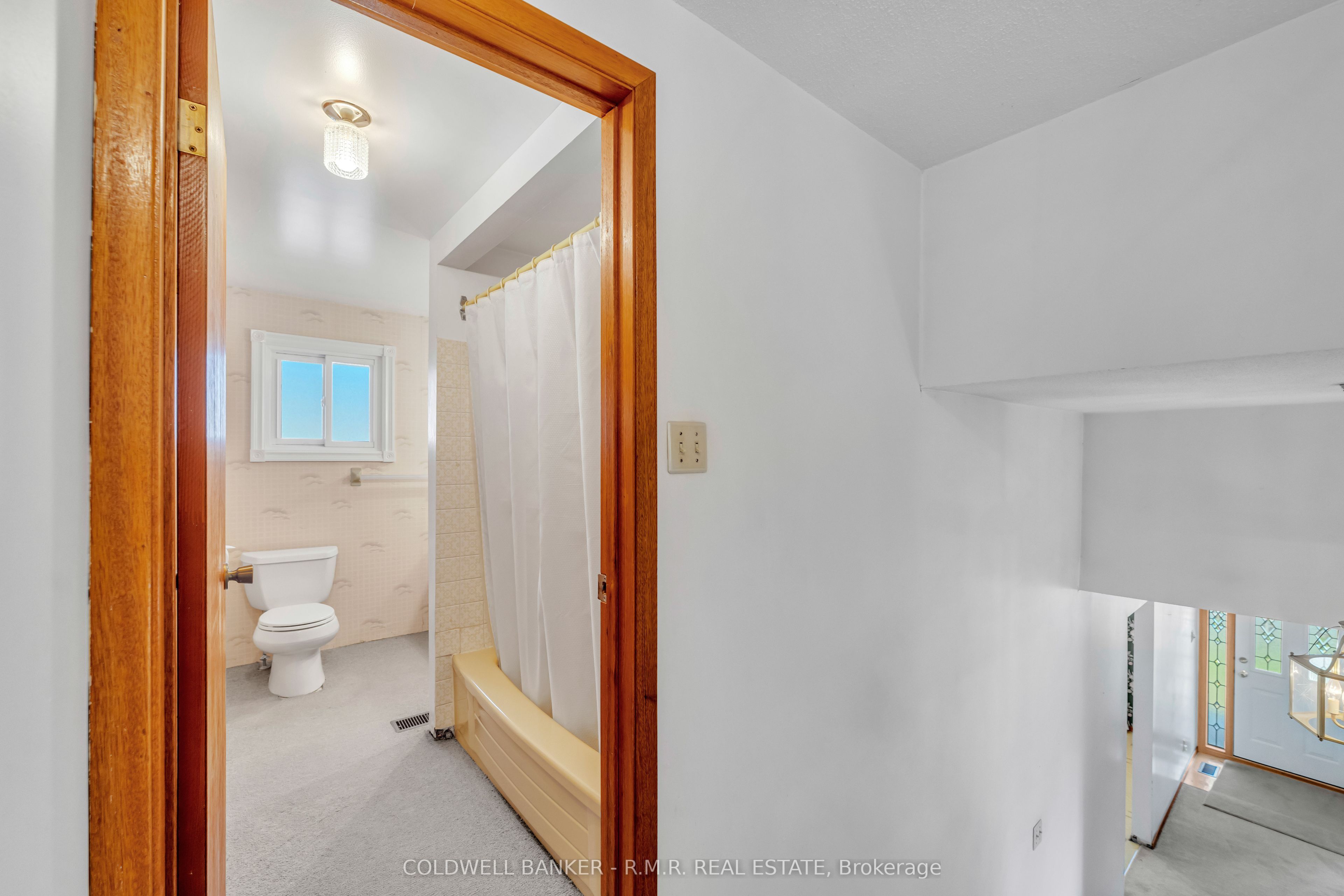 86 Twyn Rivers Drive