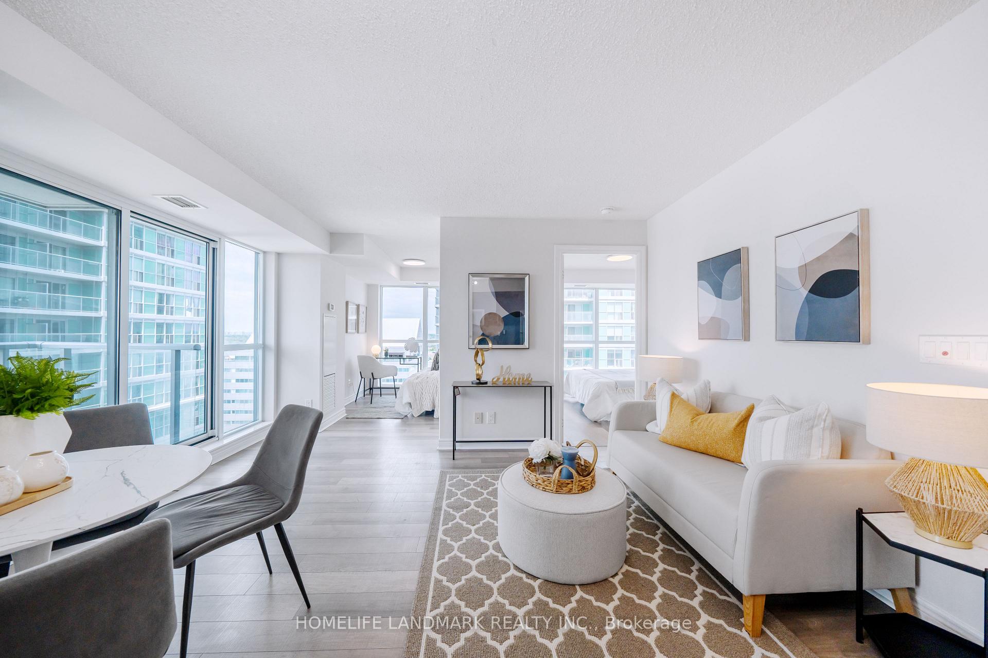 2 Bedrooms Condo at 50 Town Centre, Toronto For sale