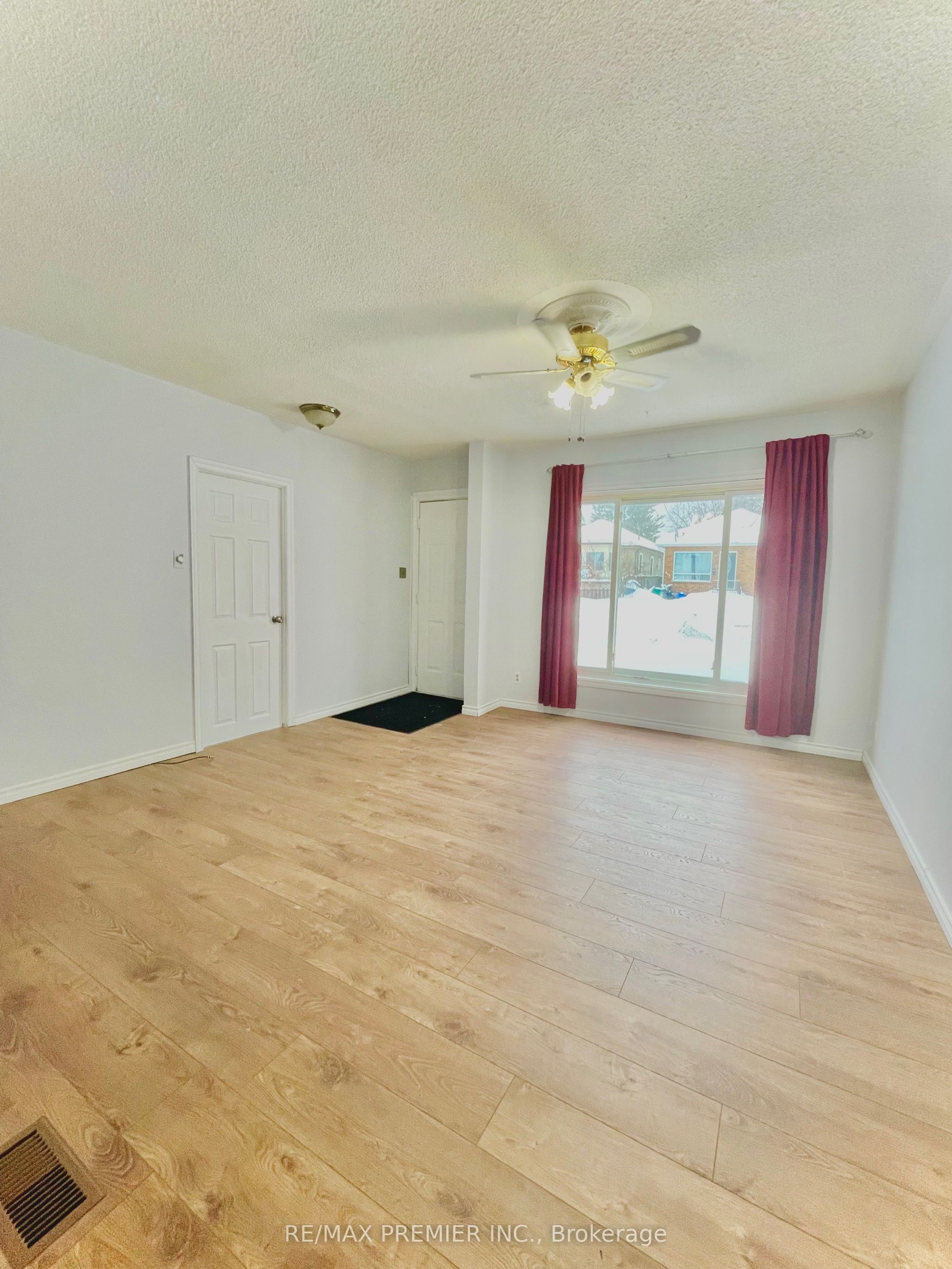 365 Bessie Avenue, Greater Sudbury, ON P3C 4H6