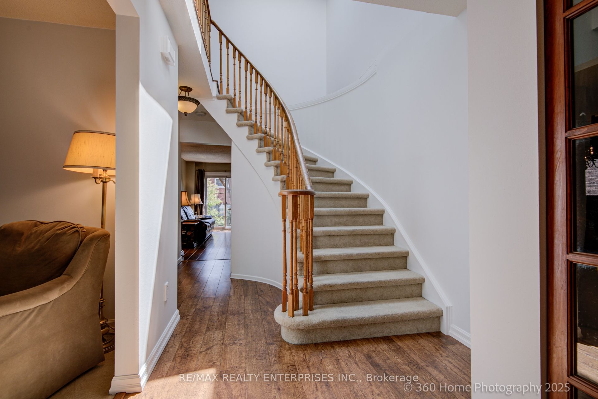 4425 Sawmill Valley Drive