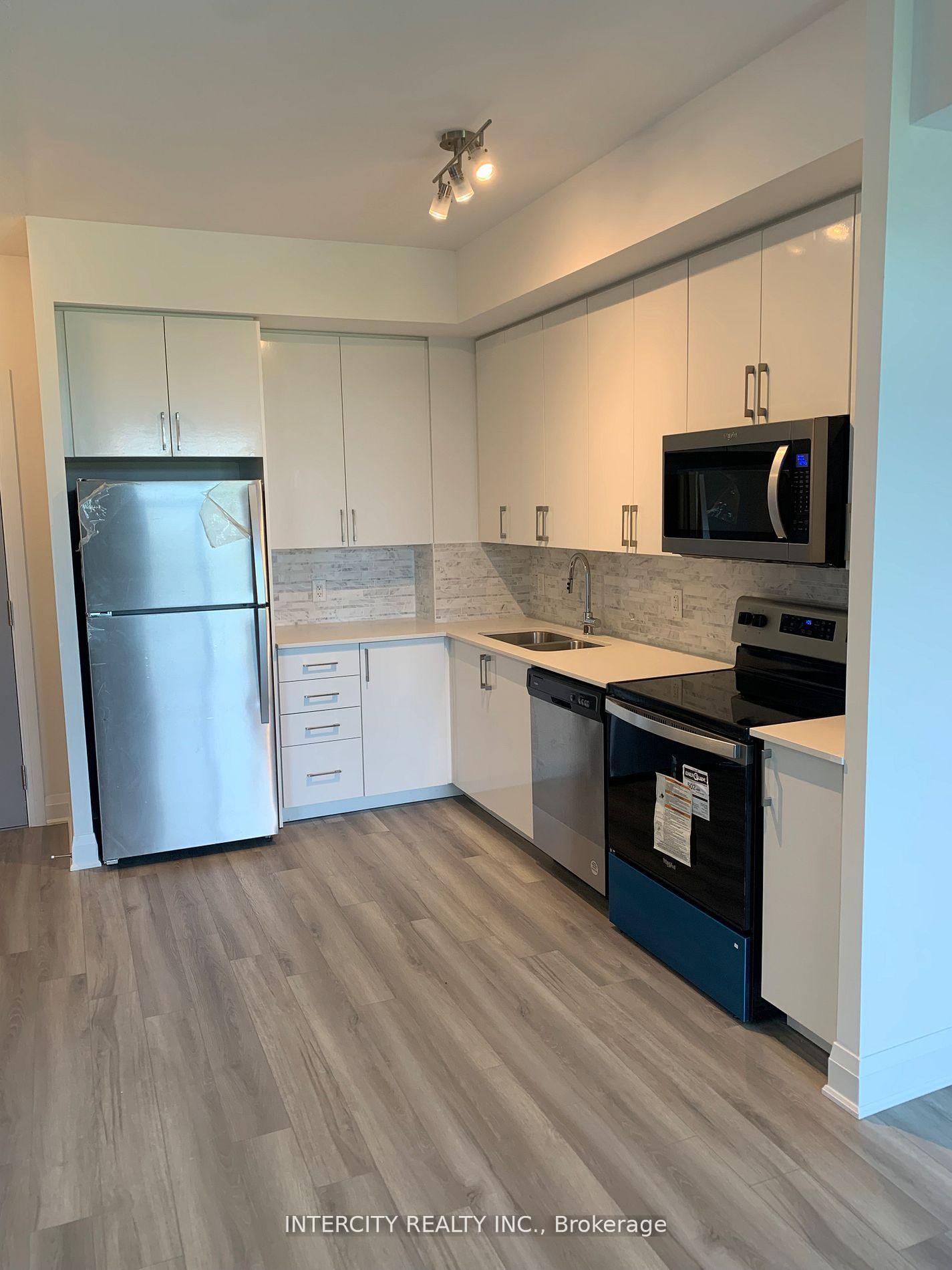 1 Bedroom Condo at 3220 Sheppard, Toronto For sale