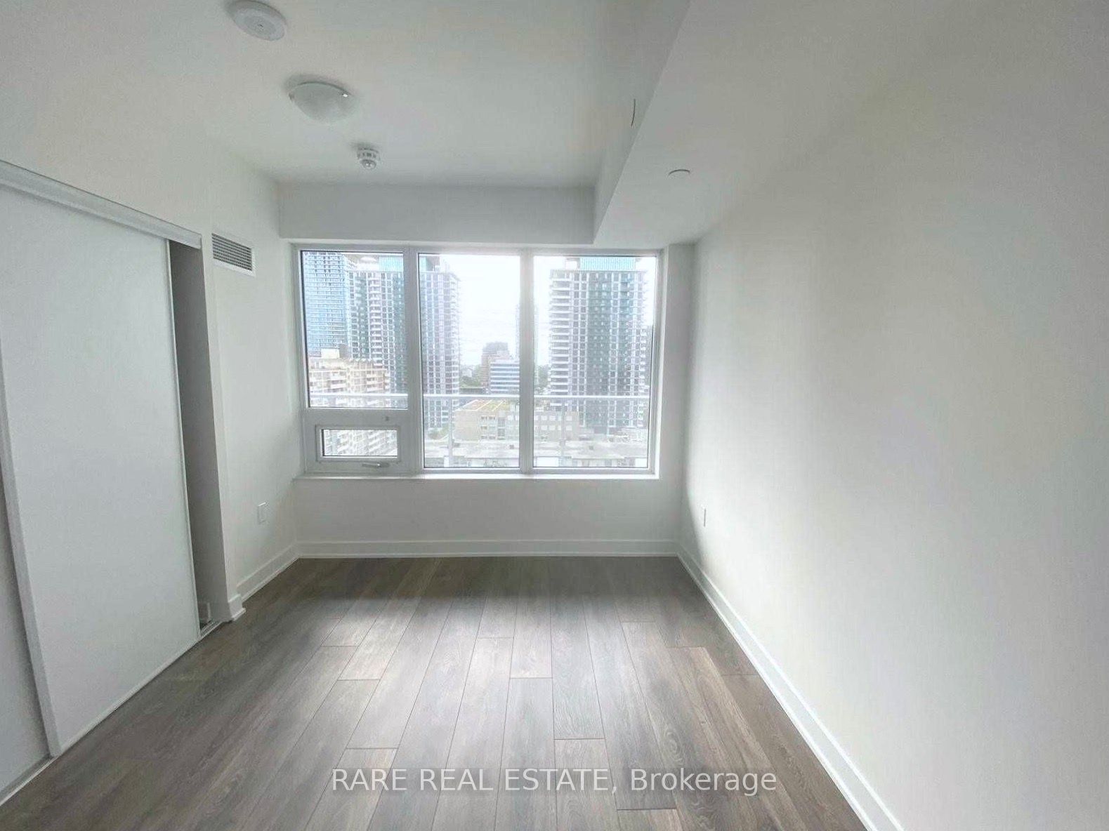 195 Redpath Avenue, #1611