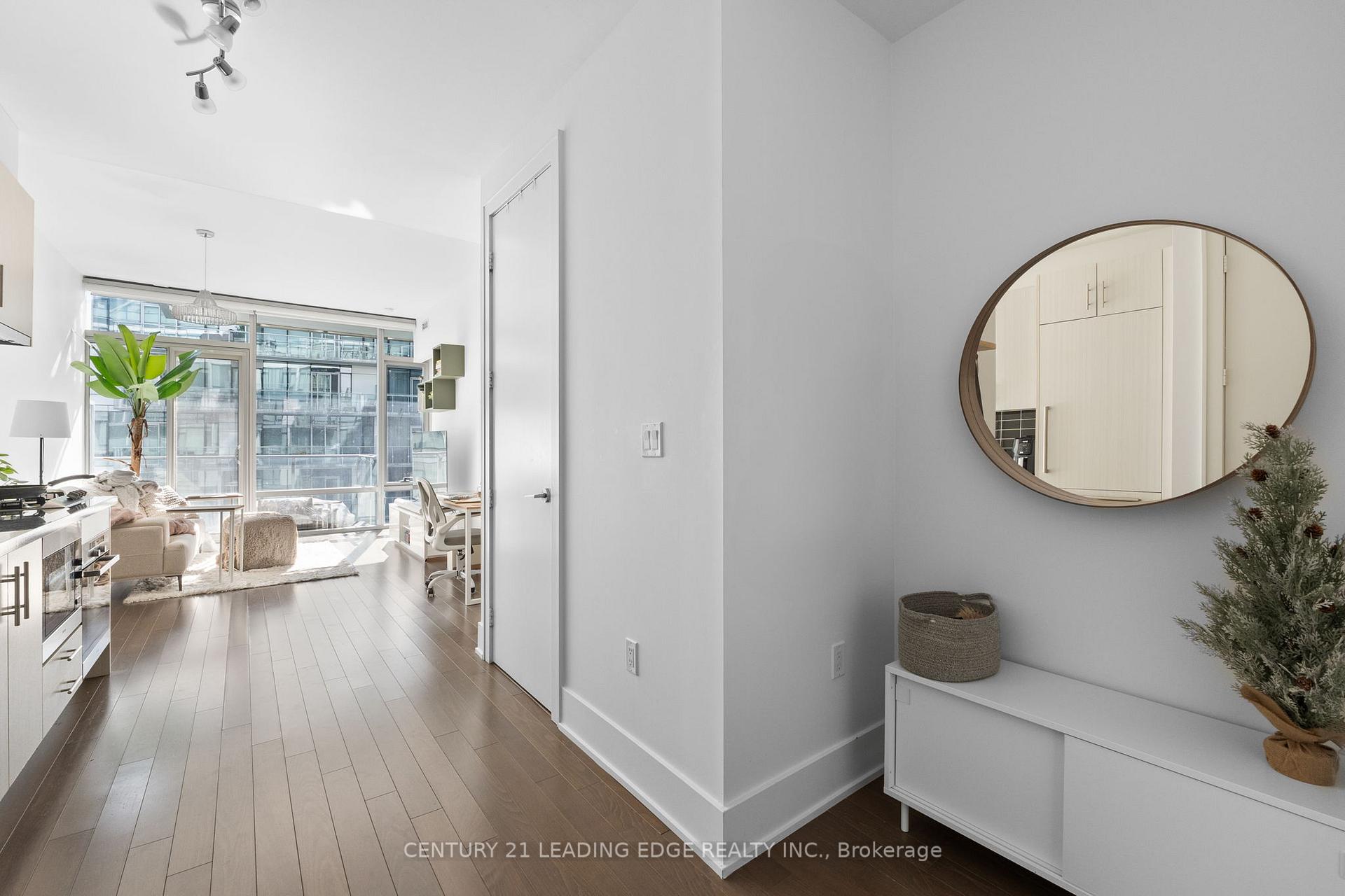 1 Bedroom Condo at 39 Queens, Toronto For sale
