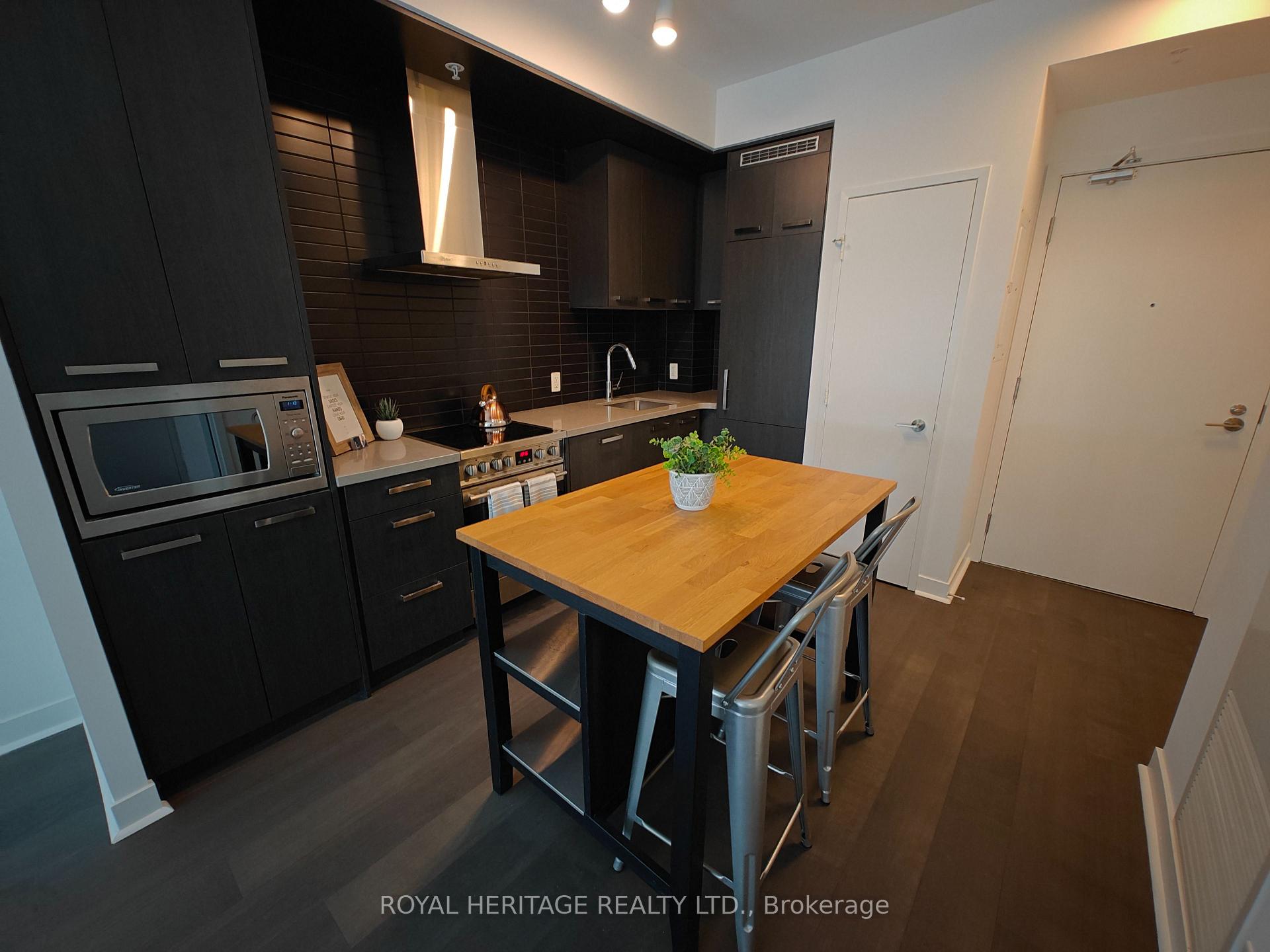 1 Bedroom Condo at 455 Front,  Toronto For sale