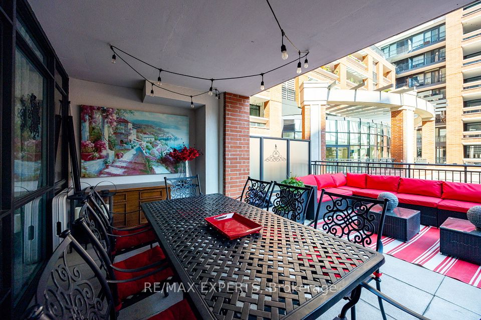 830 Lawrence Avenue W 231