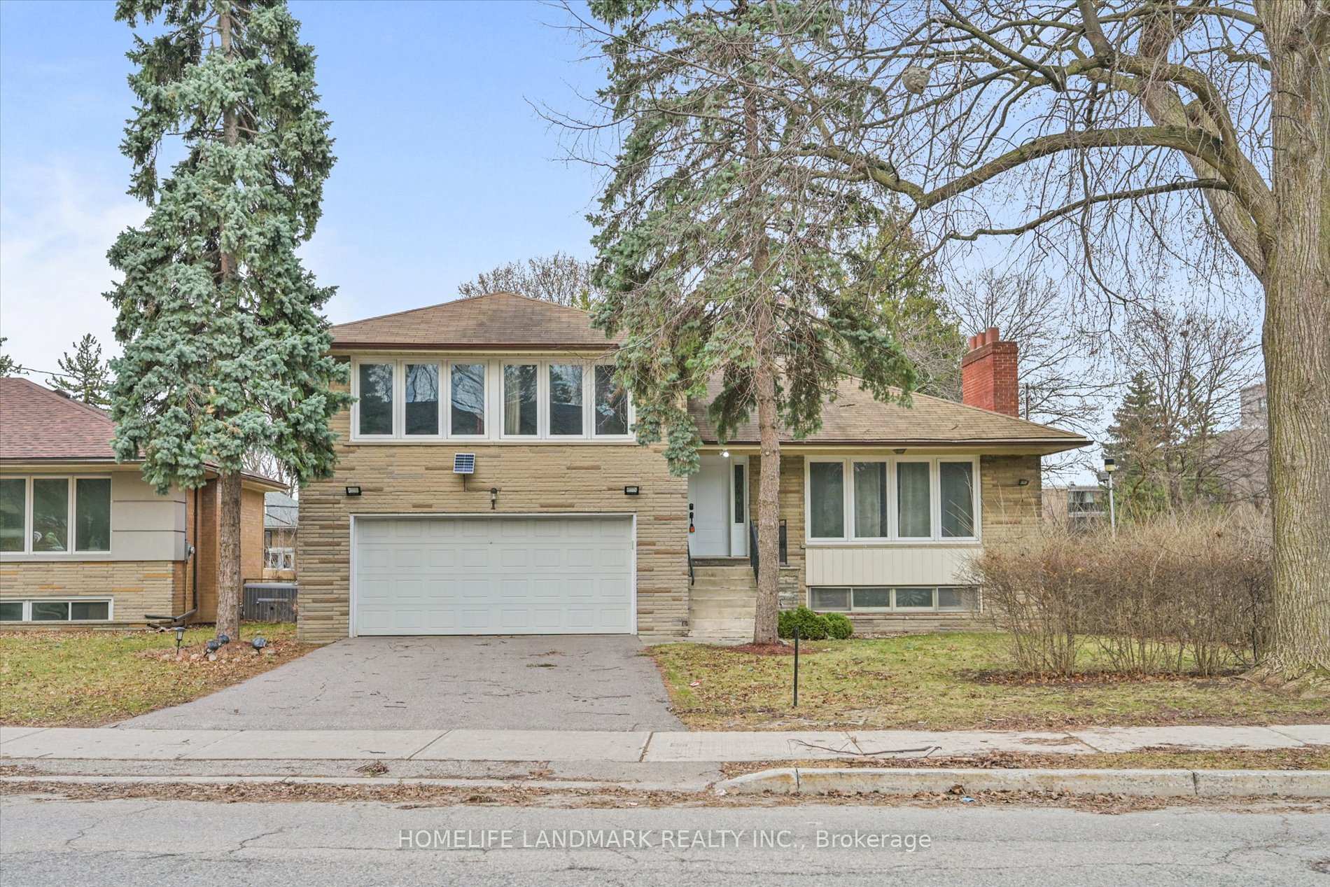 1 Hawksbury Drive, Toronto, ON M2K 1M2