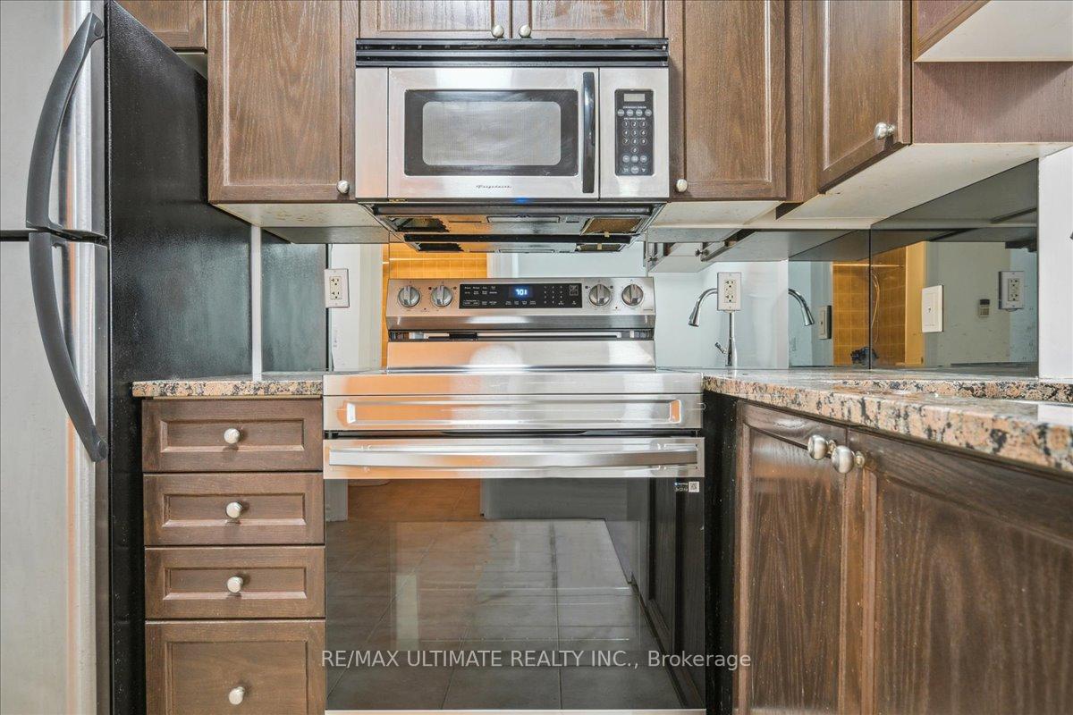 1 Bedroom Condo at 2365 Central Park, Oakville For sale