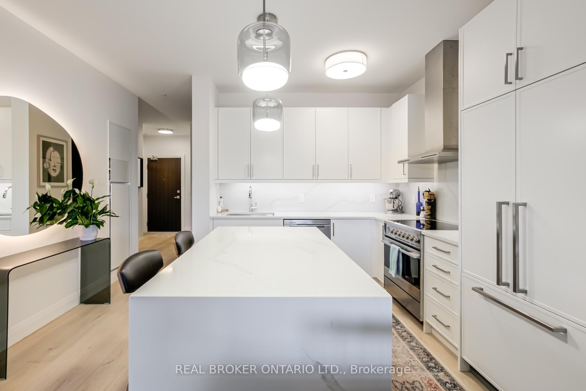 2 Bedrooms Condo at 500 Brock,  Burlington For sale