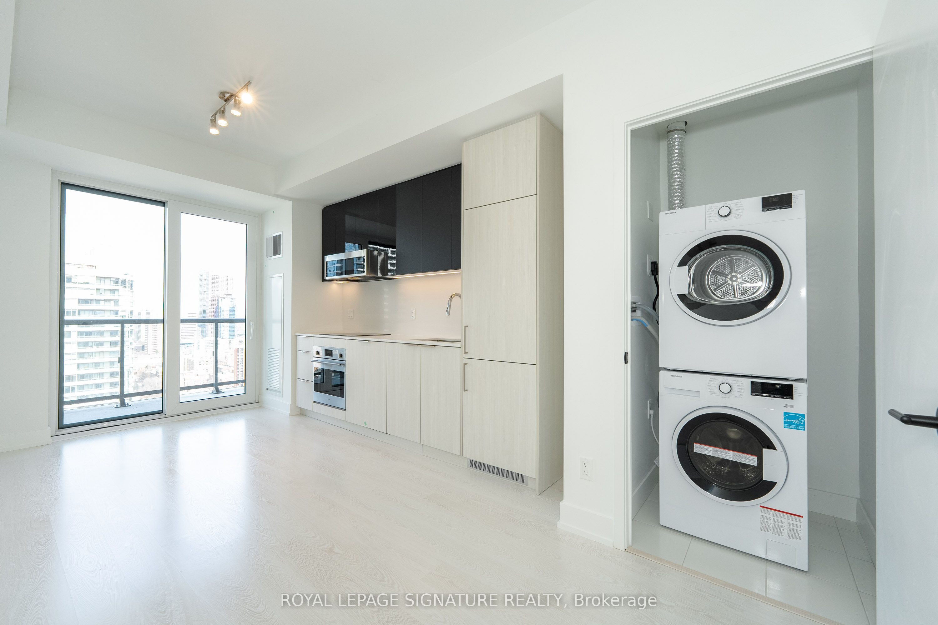 308 Jarvis Street, #2806