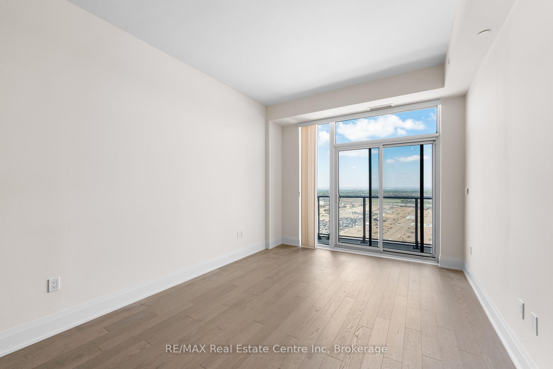 2 Bedrooms Condo at 9000 Jane, Vaughan For sale