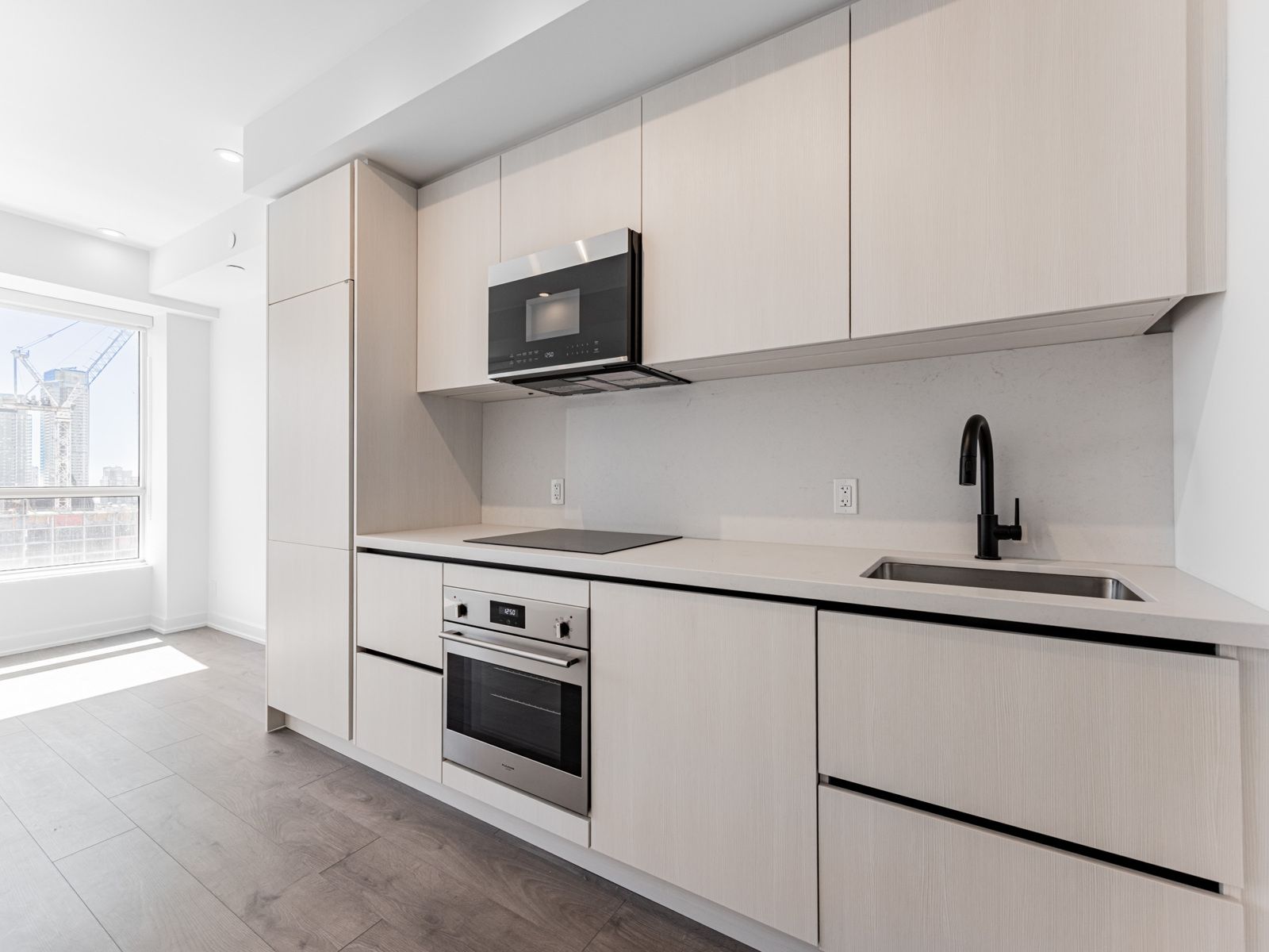 108 Peter Street 4807